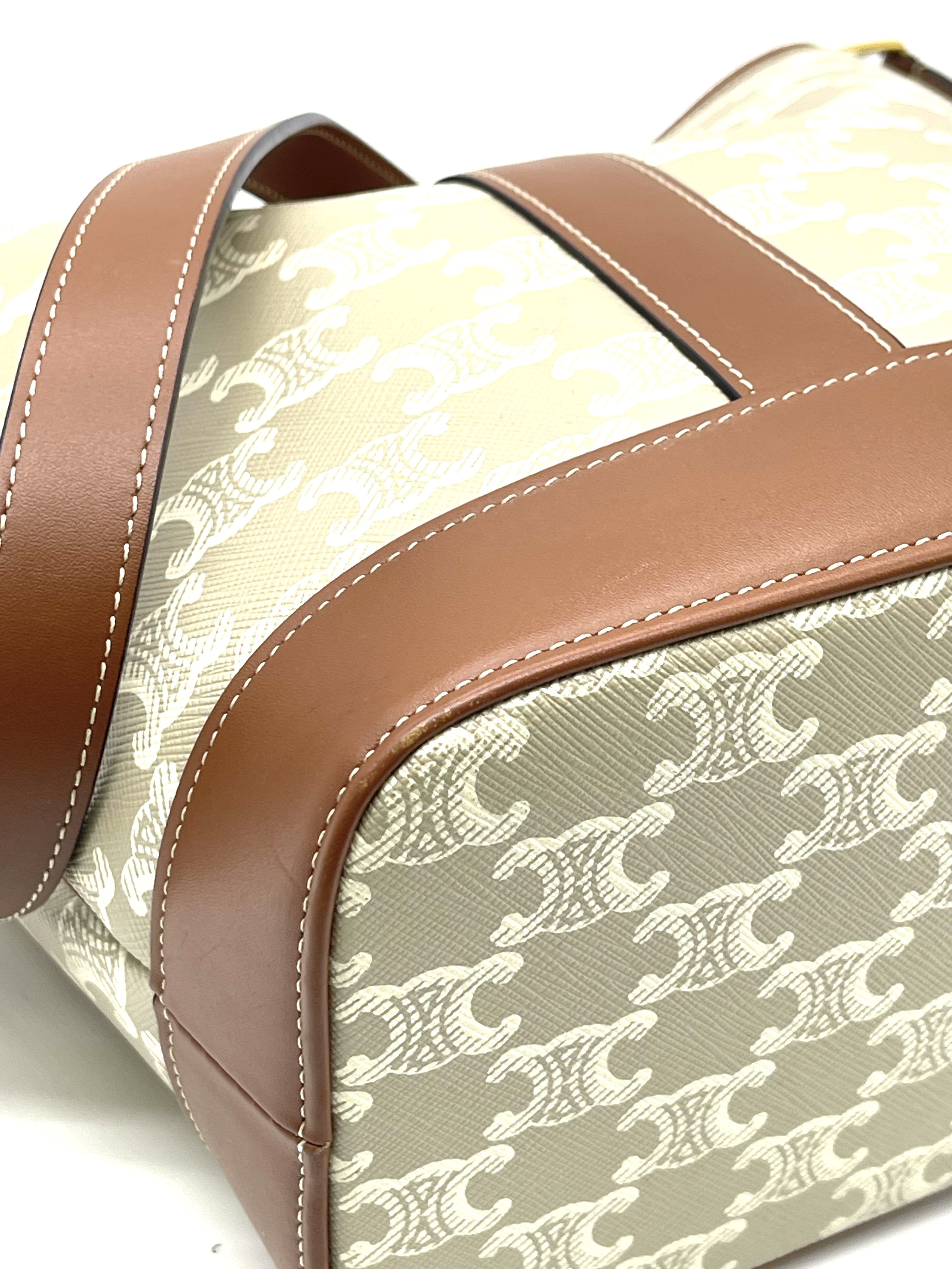 Pre-owned Celine Bucket Bag / Product Code: 26040204