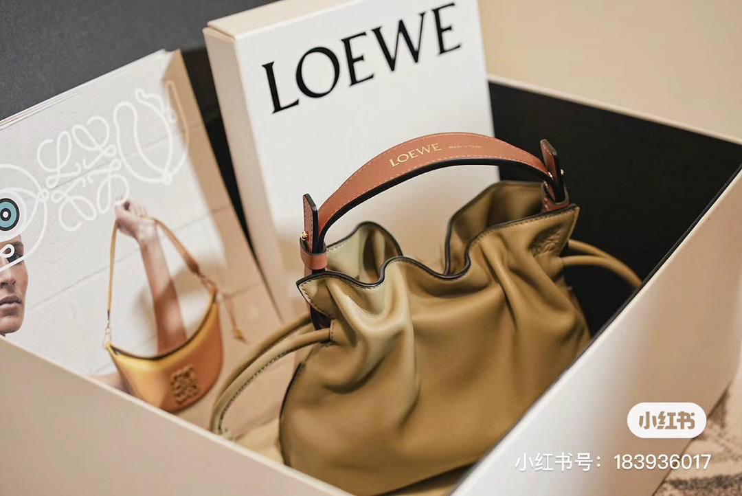 Loewe 罗意威 Flamenco Nano 纳帕小牛皮手提包
