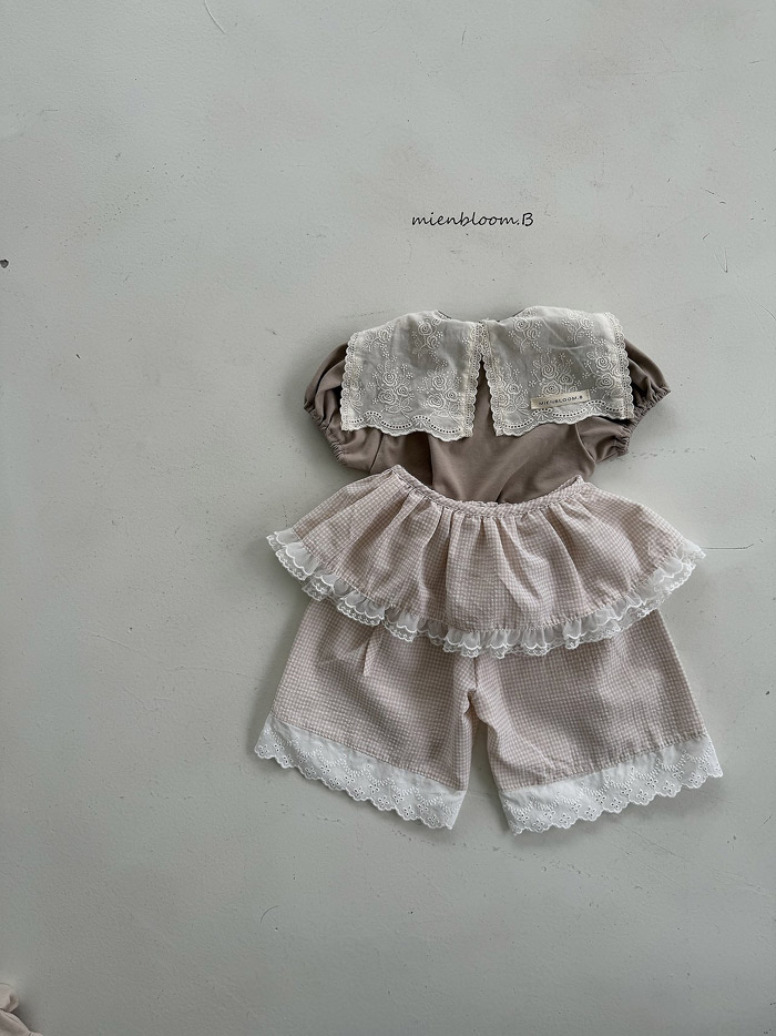 🇰🇷mienbloom.b tee