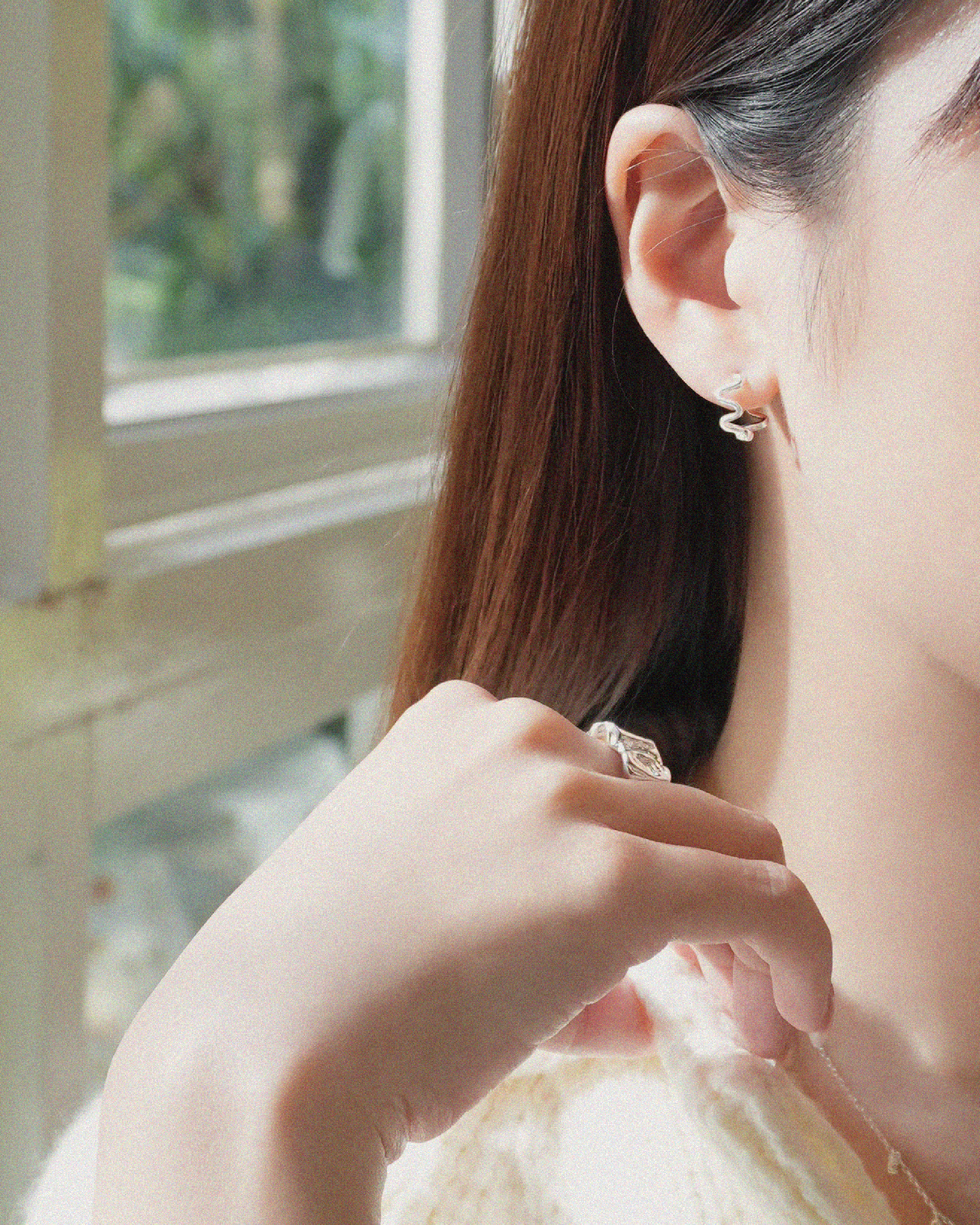 Chic Wave Hoop Earrings