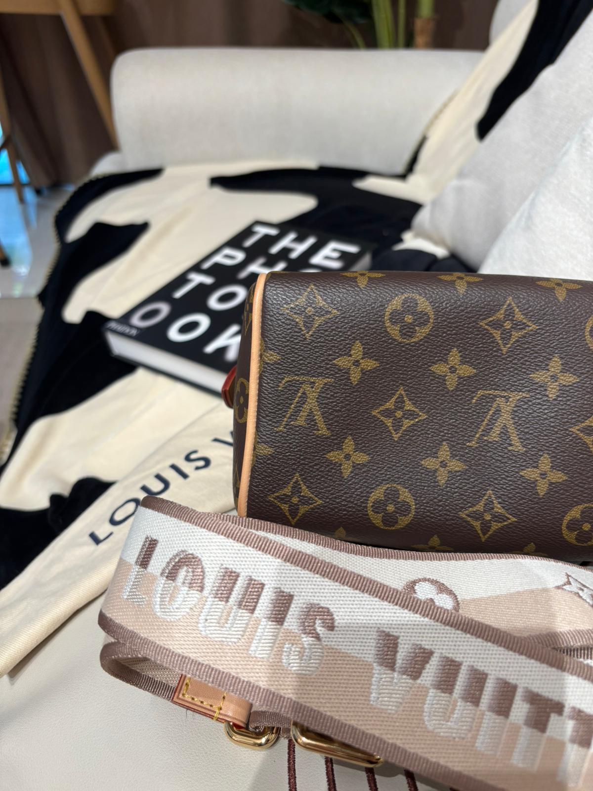 LV Speedy 20 monogram ,100%Authentic, 95%New ✅Key Lock✅Dust bag