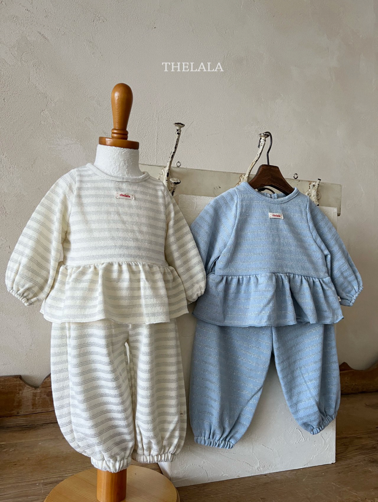 🌸預訂 韓國直送🌸🇰🇷THELALA兩色標籤閃亮條紋荷葉邊上下套裝