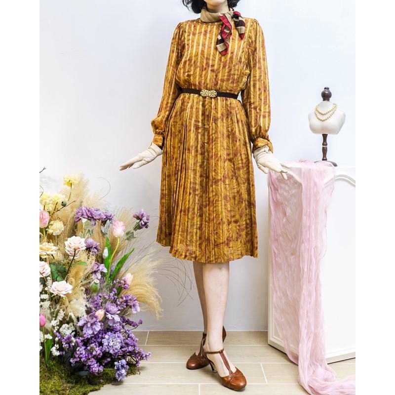 Vintage Japanese Brown and Yellow Vertical Stripe and Leaf Pattern Day Dress（MT1608-76)