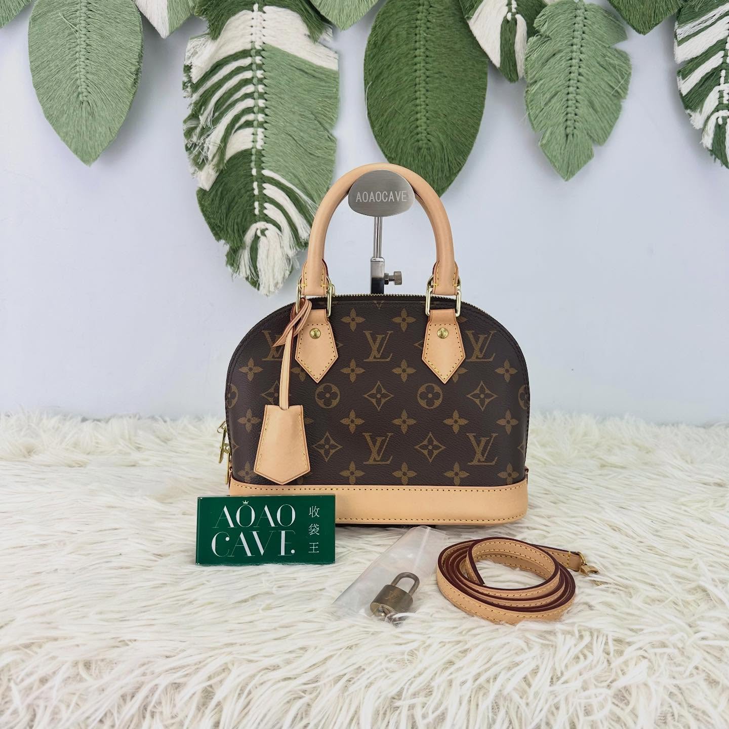 LV 🤍PRE OWNED Alma BB 啡色老花貝殼包 晶片款🤎