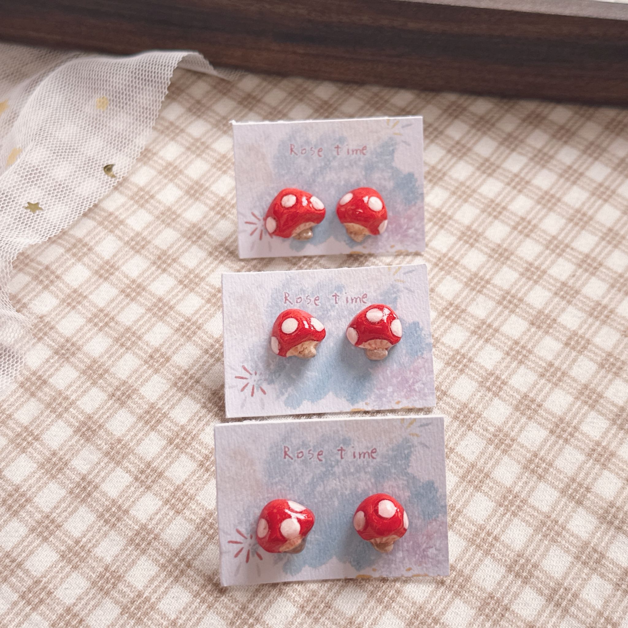 手繪 半立體紅蘑菇🍄耳釘 可改色