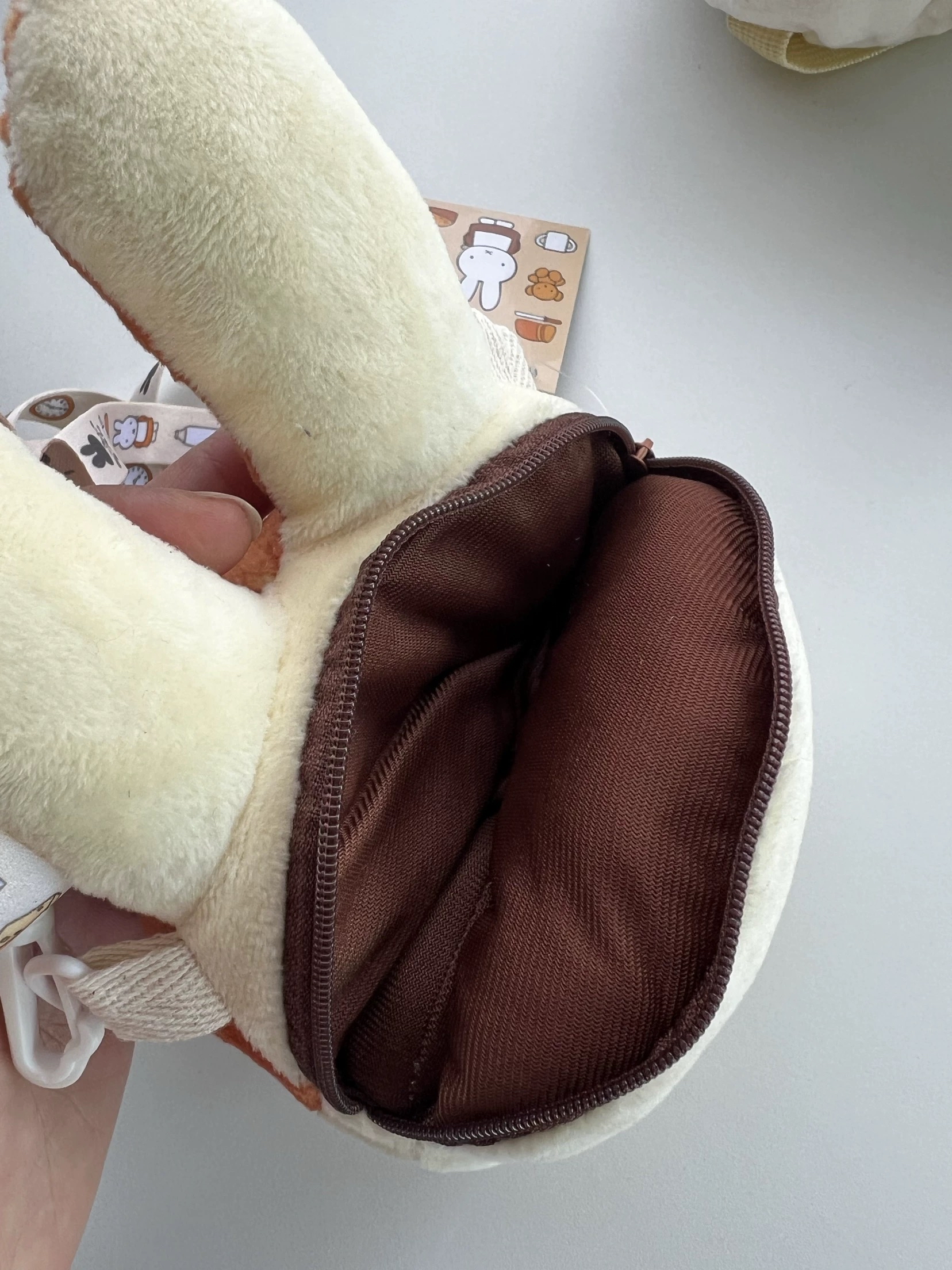 O0001 Miffy 面包斜咩袋(成人都用得)