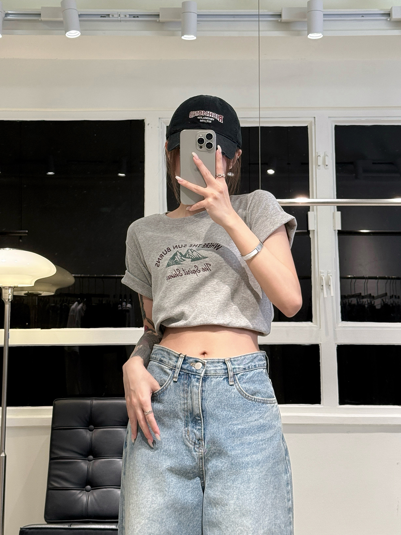 𝐒𝐨𝐟𝐭 𝐦𝐨𝐮𝐧𝐭𝐚𝐢𝐧 𝐥𝐨𝐠𝐨 𝐭-𝐬𝐡𝐢𝐫𝐭