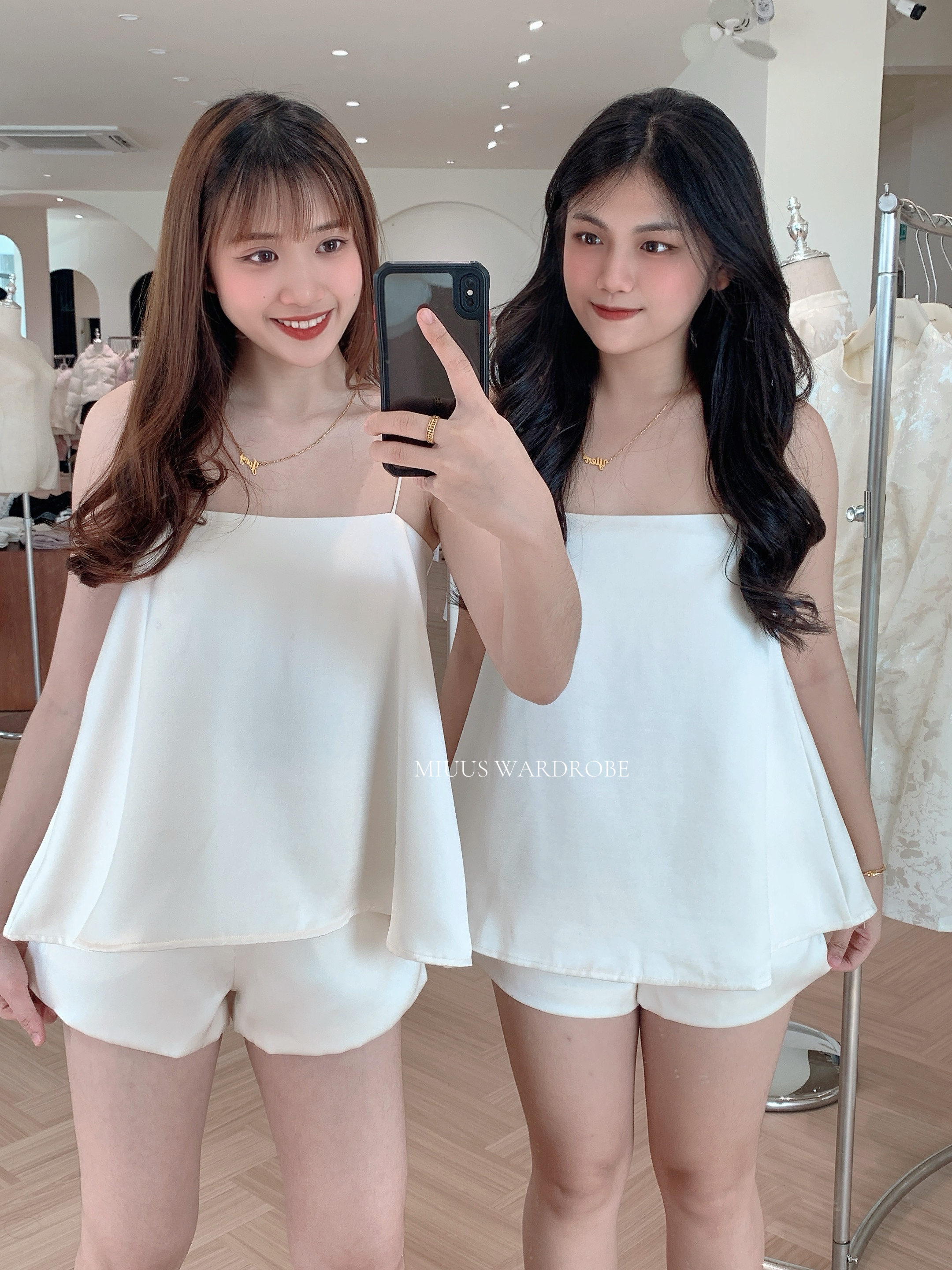 4320 缎面两件套套装