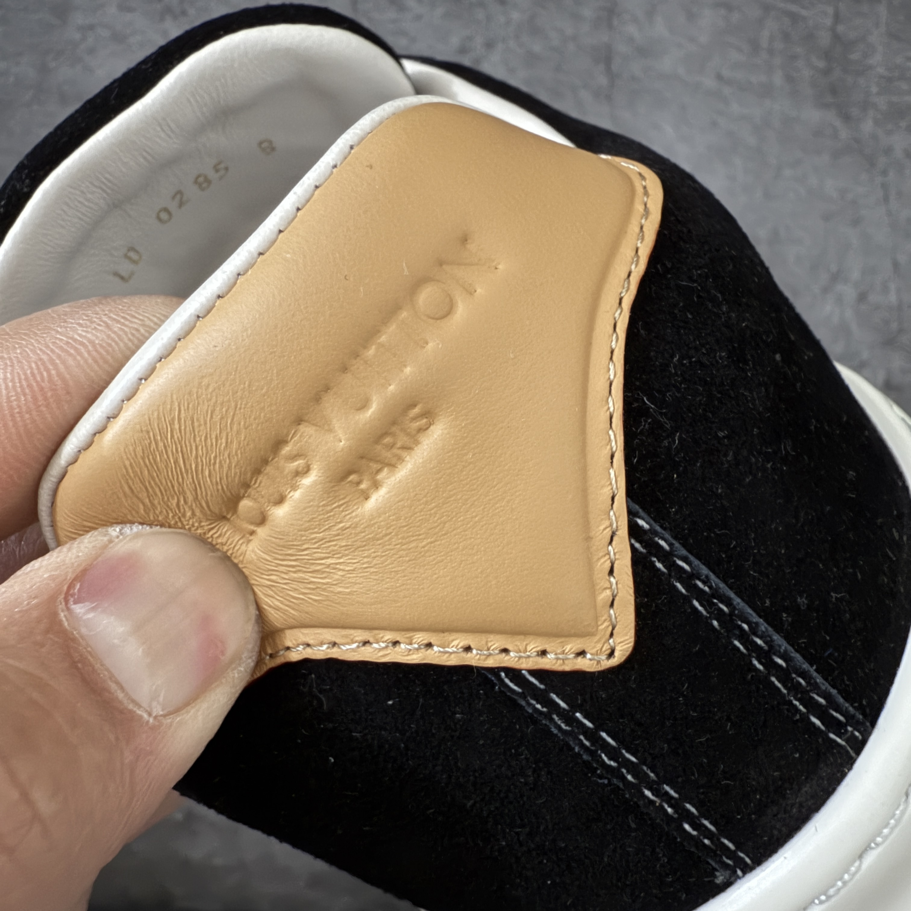 Louis Vuitton LV Tilted