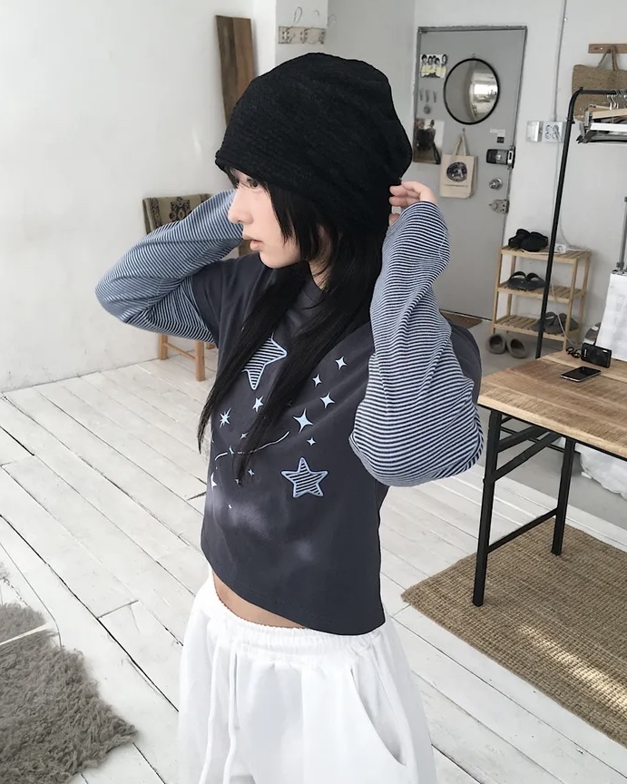 Star Graphic Layered Long Sleeve Tee