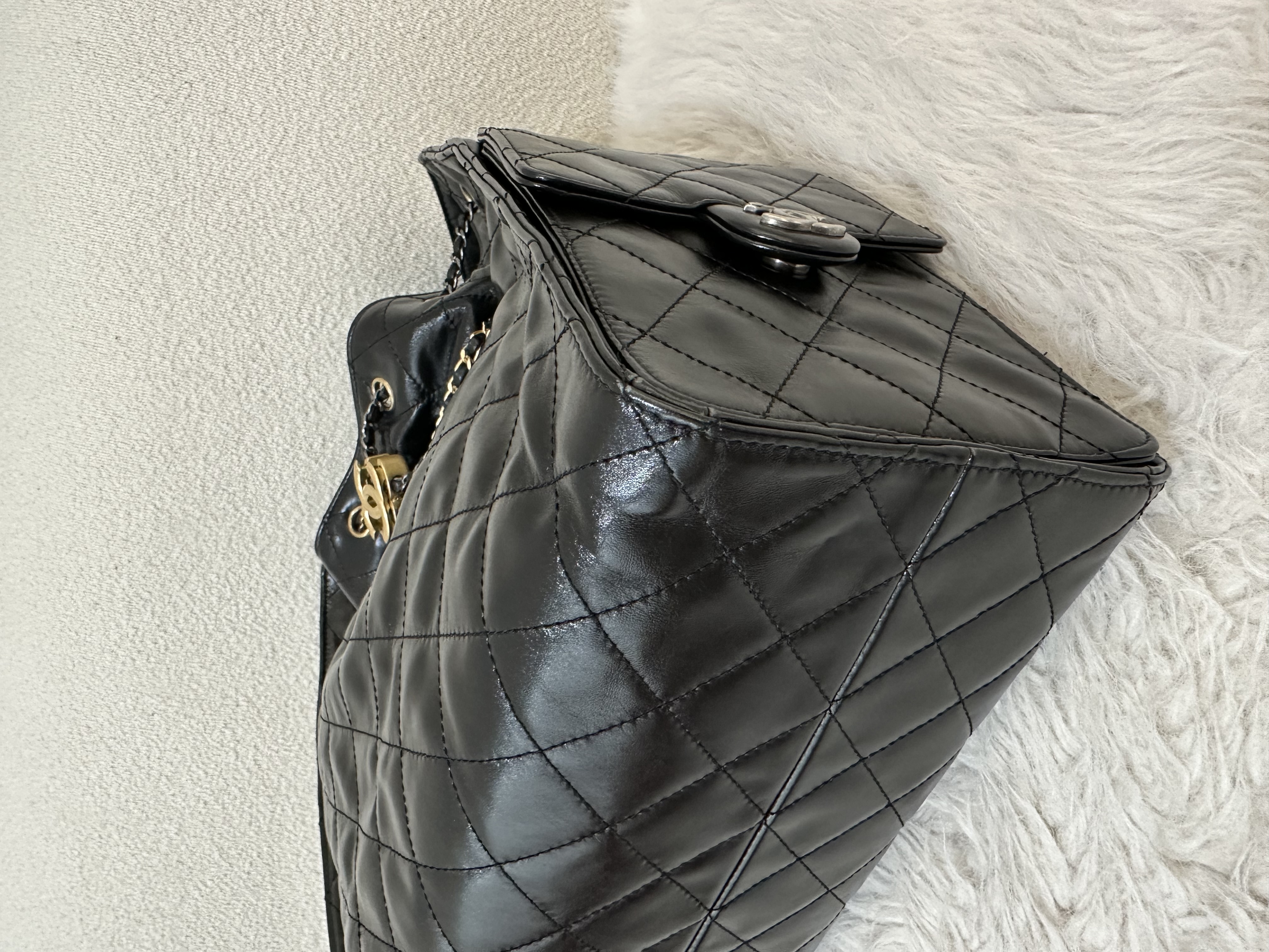 Pre-owned Chanel 25 Handbag/ Product Code: 26022108