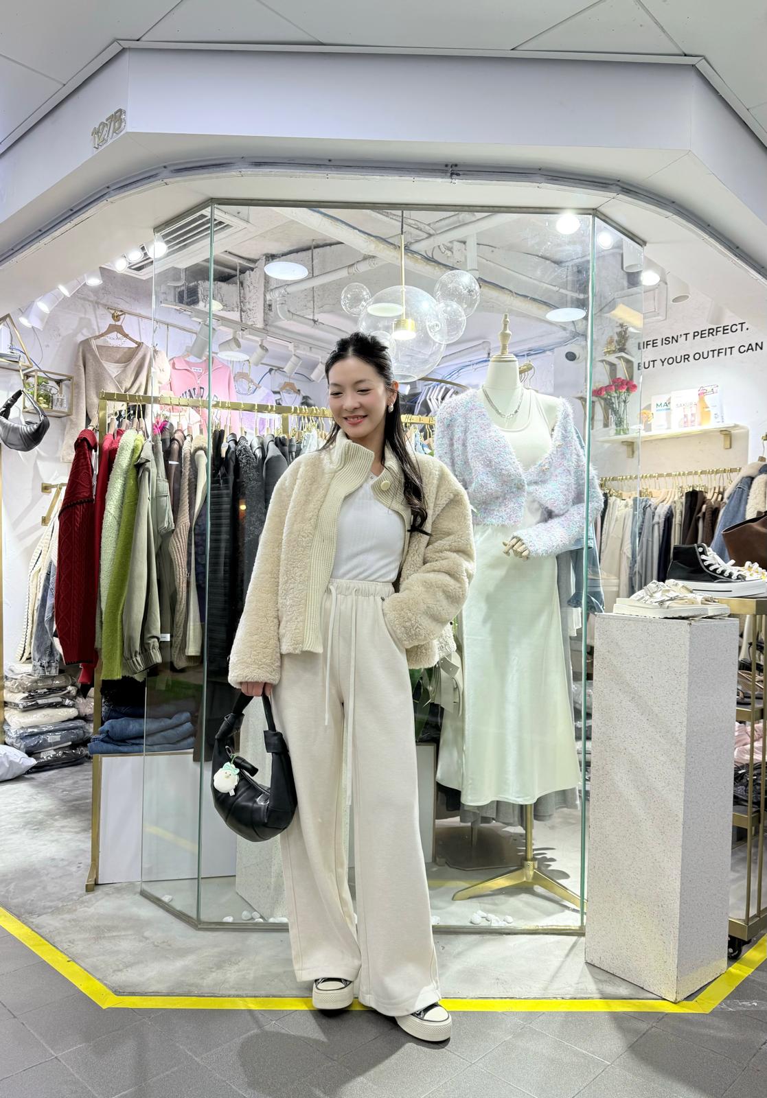 拼冷羊羔毛外套