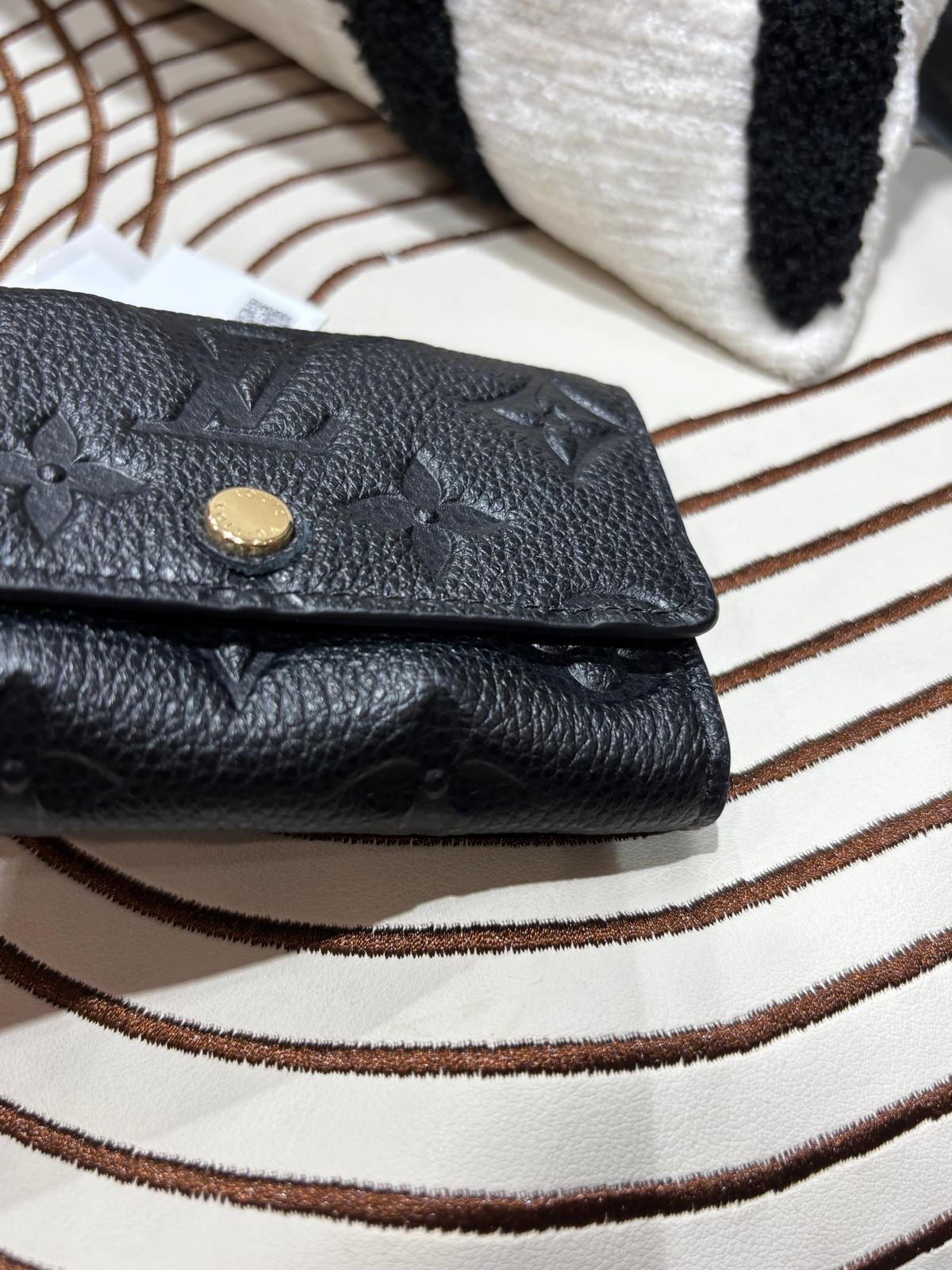 LV Key Holder Black Calfskin M64421 100%Authentic, 98%New ✅NFC✅Dust bag