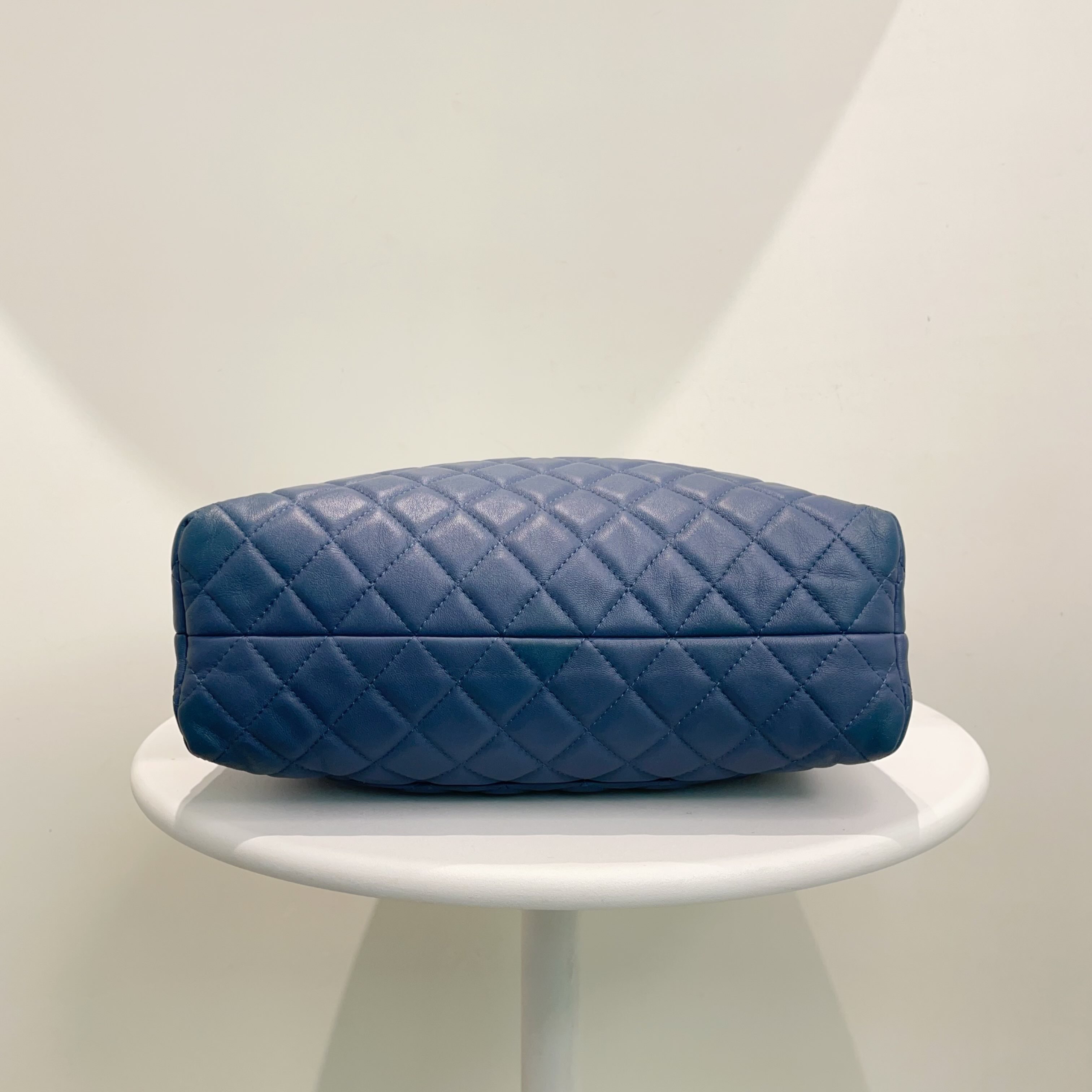 【預訂貨品】Chanel 藍色hobo