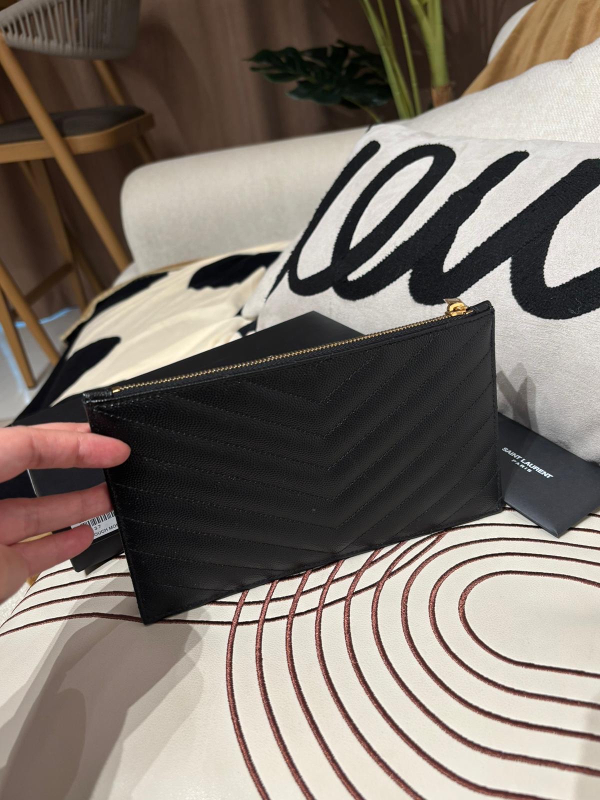 YSL long wallet clutch 荔枝牛皮 100%Authentic ,98%new✅dust bag  