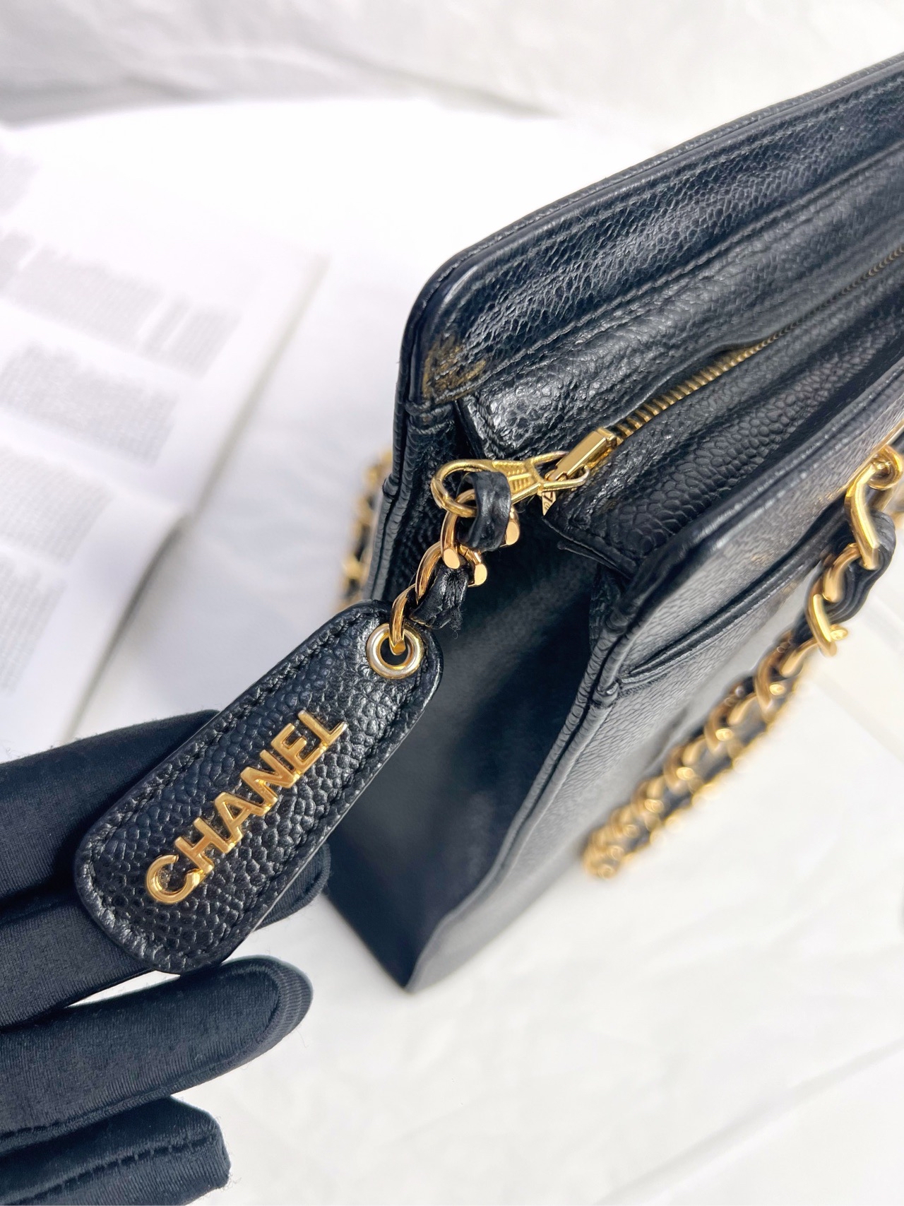 【預訂貨品】CHANEL 黑金魚子醬光面琴譜包