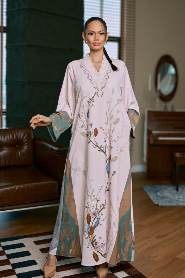 FLOWER FOREST in Ivory Marble Sage