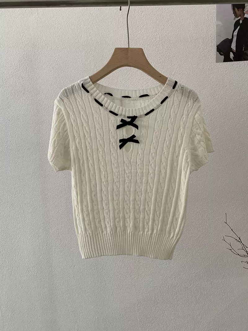 温柔风麻花蝴蝶结针织上衣