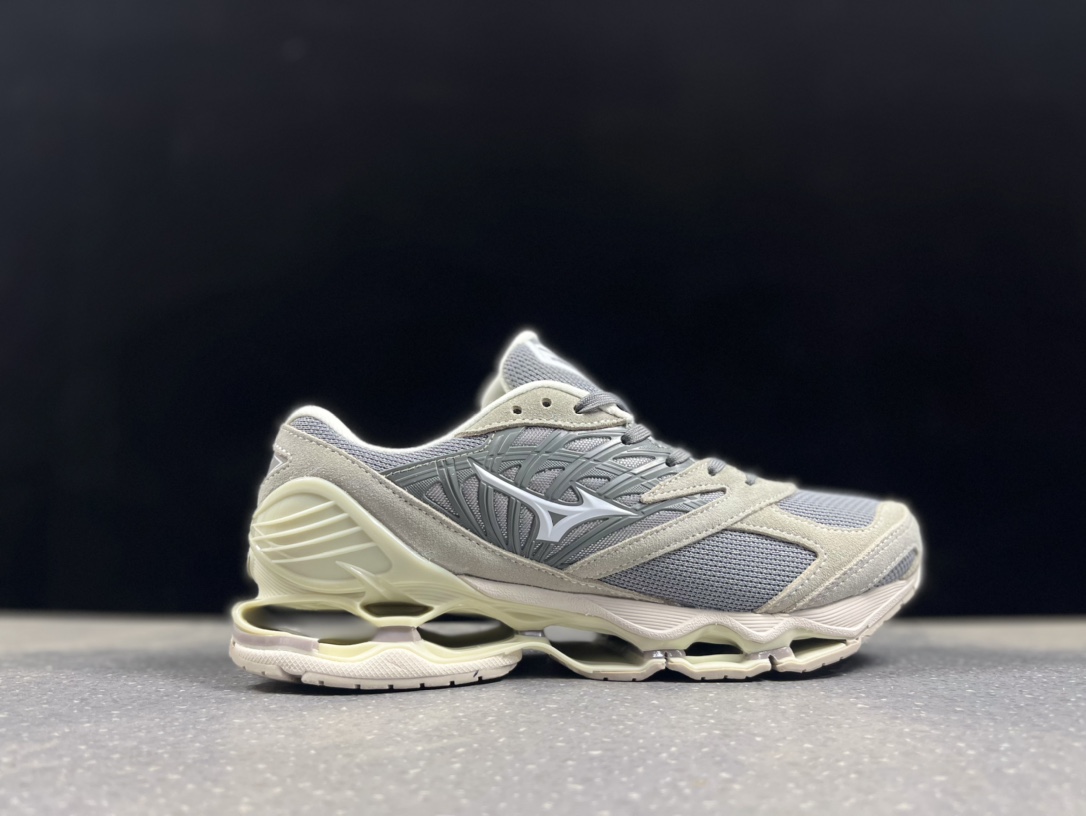 Mizuno Wave Prophecy LS 