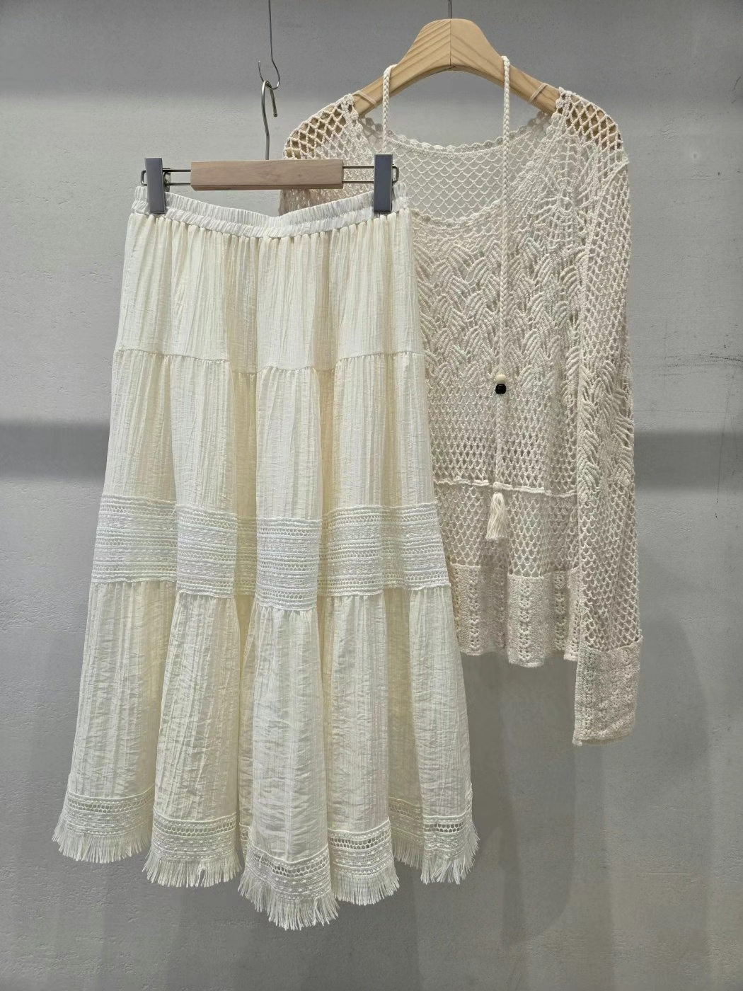 Bohemian Crochet Top & Tiered Maxi Skirt Set ‖ 波西米亚钩花罩衫半身裙套装 KR0699171
