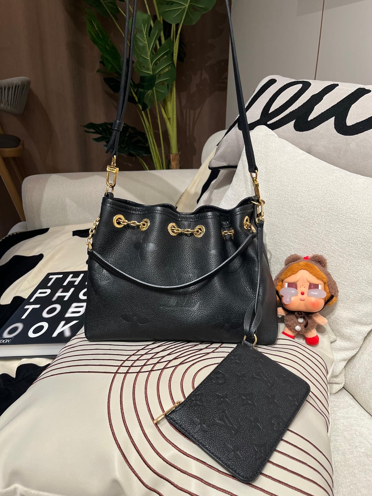 Lv Bundle 2 way bag M47209 Empreinte Calfskin Monogram  100%Authentic ,98%new ✅專門店收據✅塵袋✅box