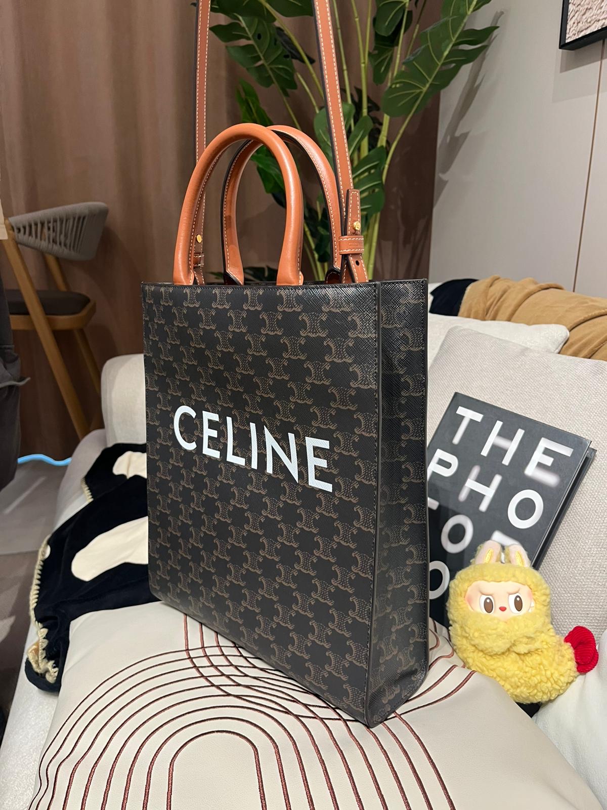 Celine vertical cabas small tote in triomphe  100%Authentic ,98%new✅塵袋 