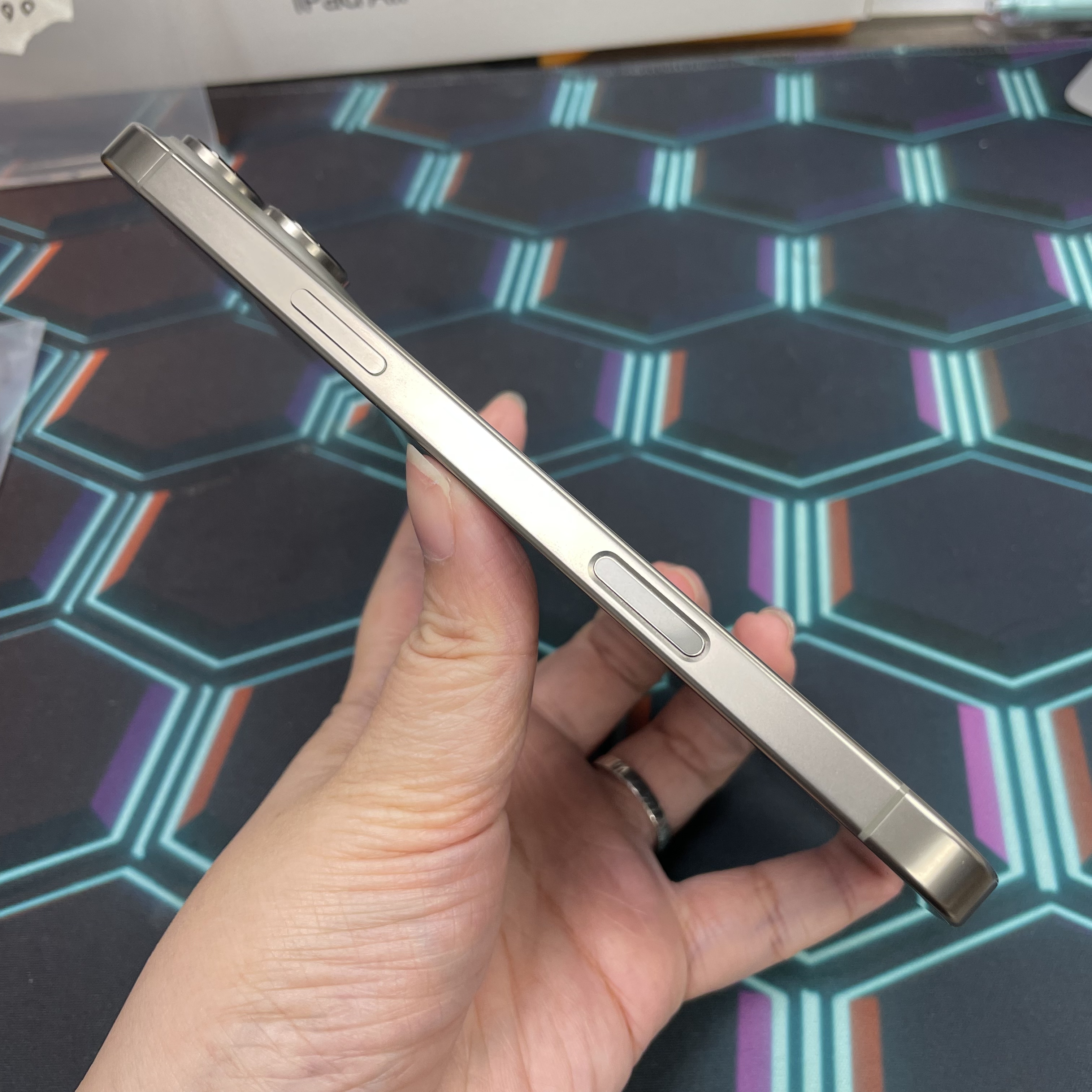 *8078 16 Pro max 完美機 256GB 電89 原色 gray
