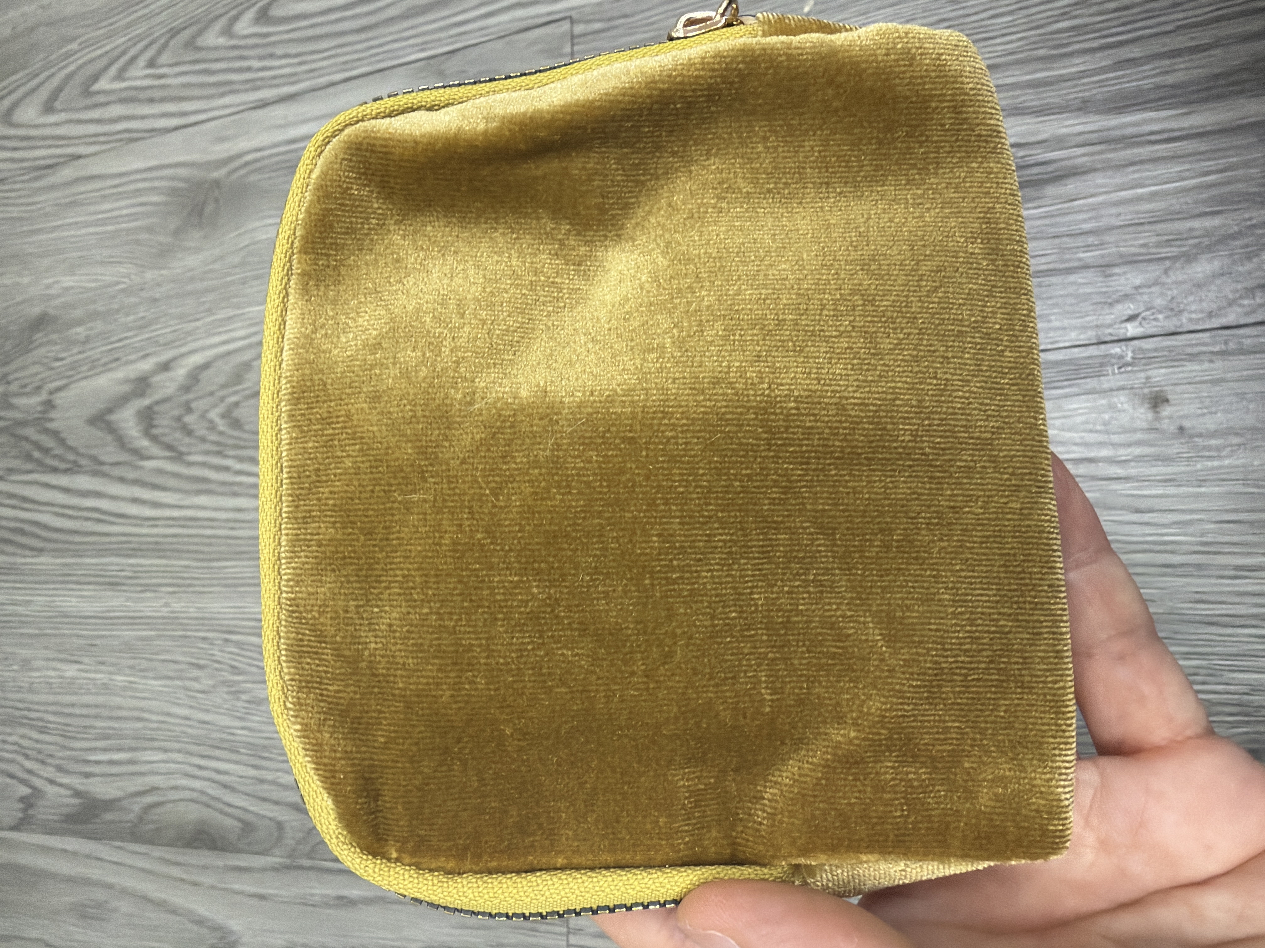 11*11cm 念珠📿手串分隔袋（黃）大約可放7條）