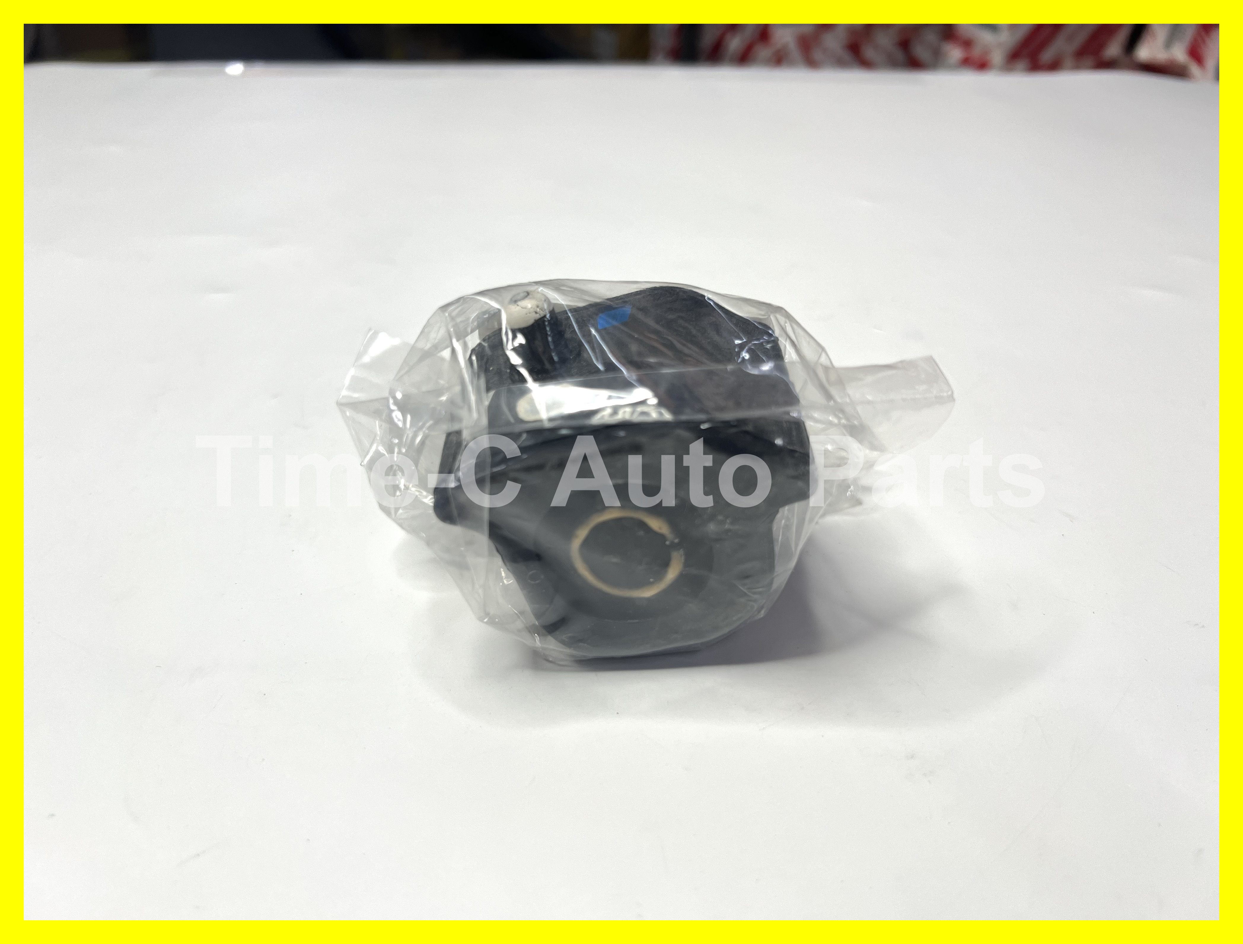 蝦蘇膠(右) 48815-42140 - Toyota Rav4