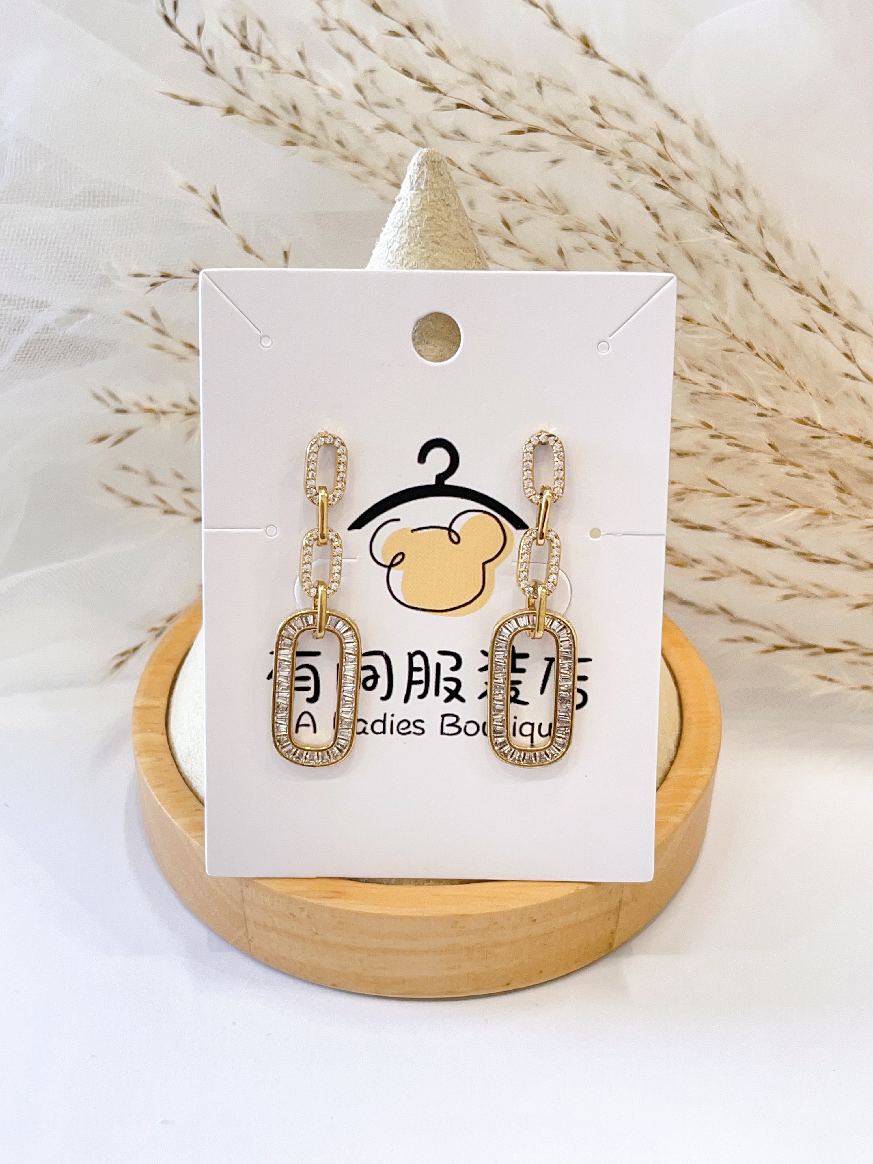 环环相扣镶钻长耳环