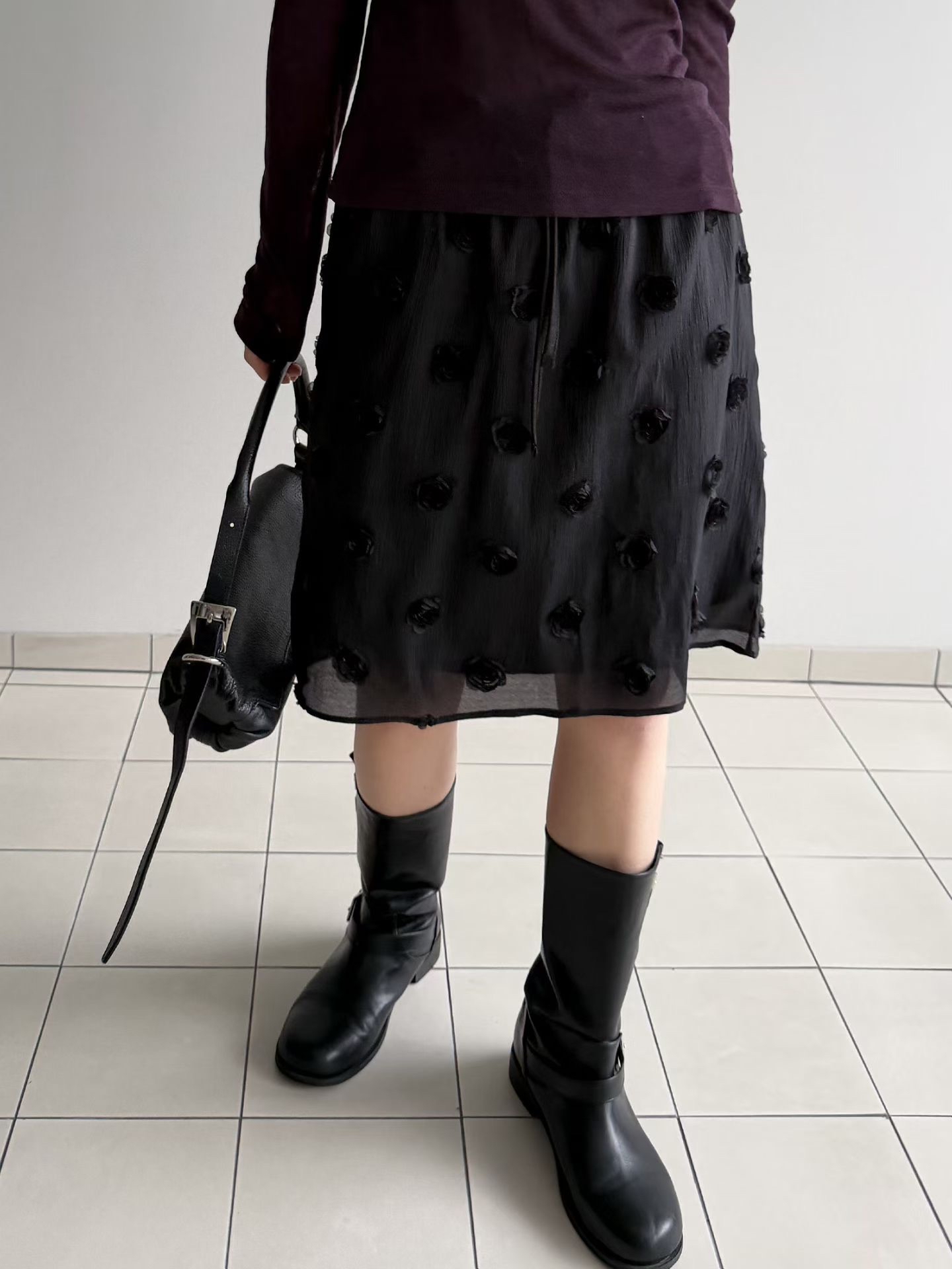 annie flora mid-skirt