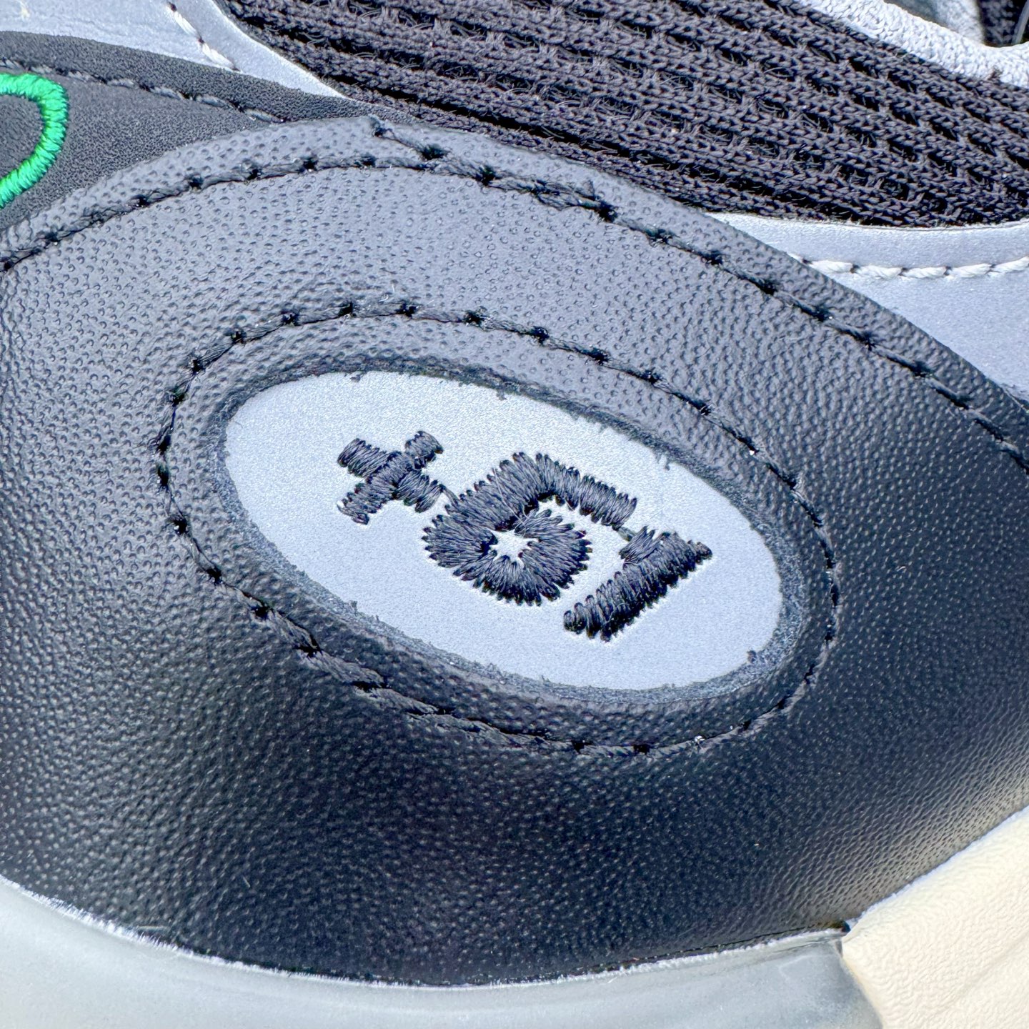 New Balance 991v2 U991UT2