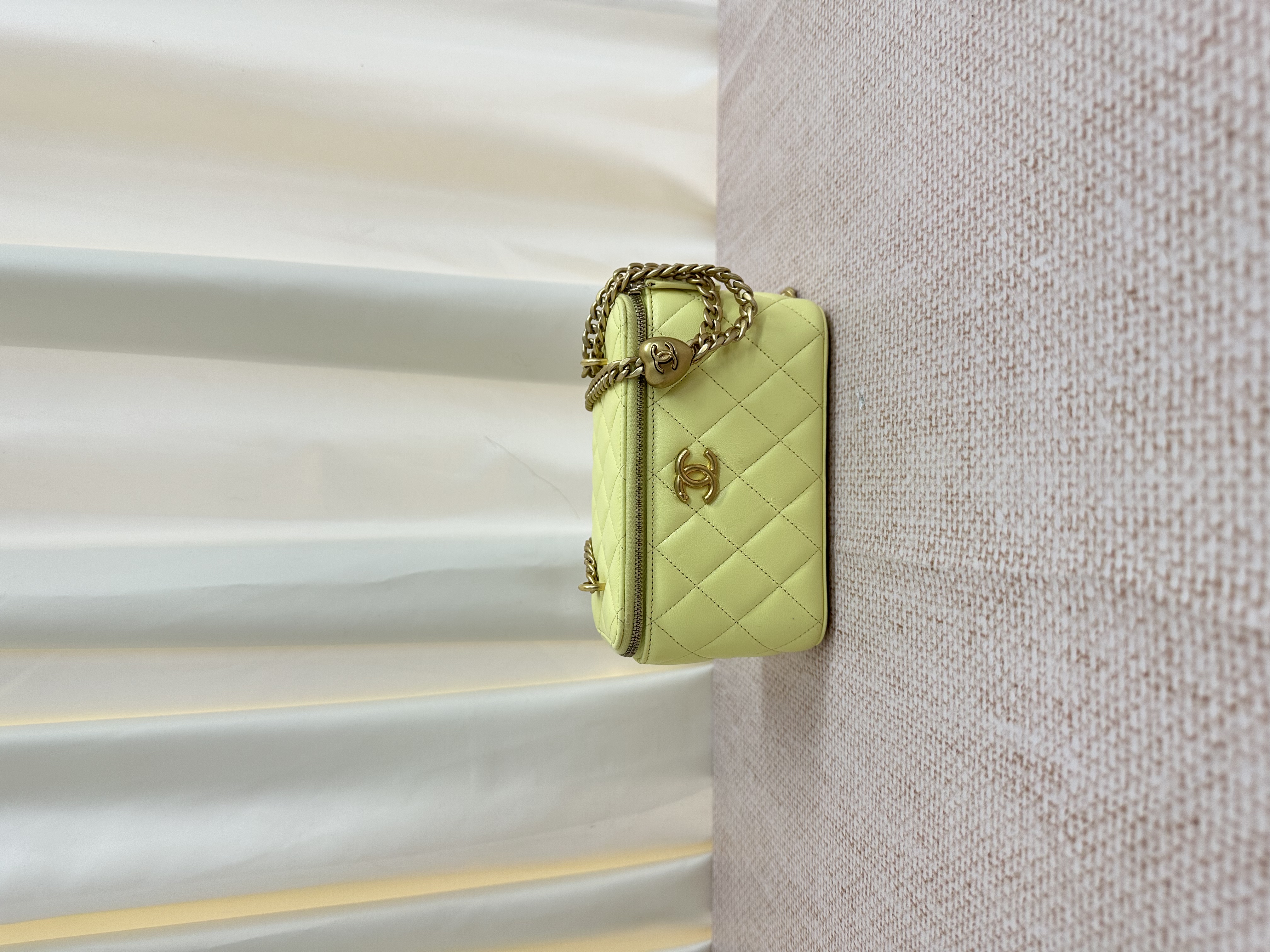 Pre-owned Chanel Vanity Case/ Product Code: 26041605