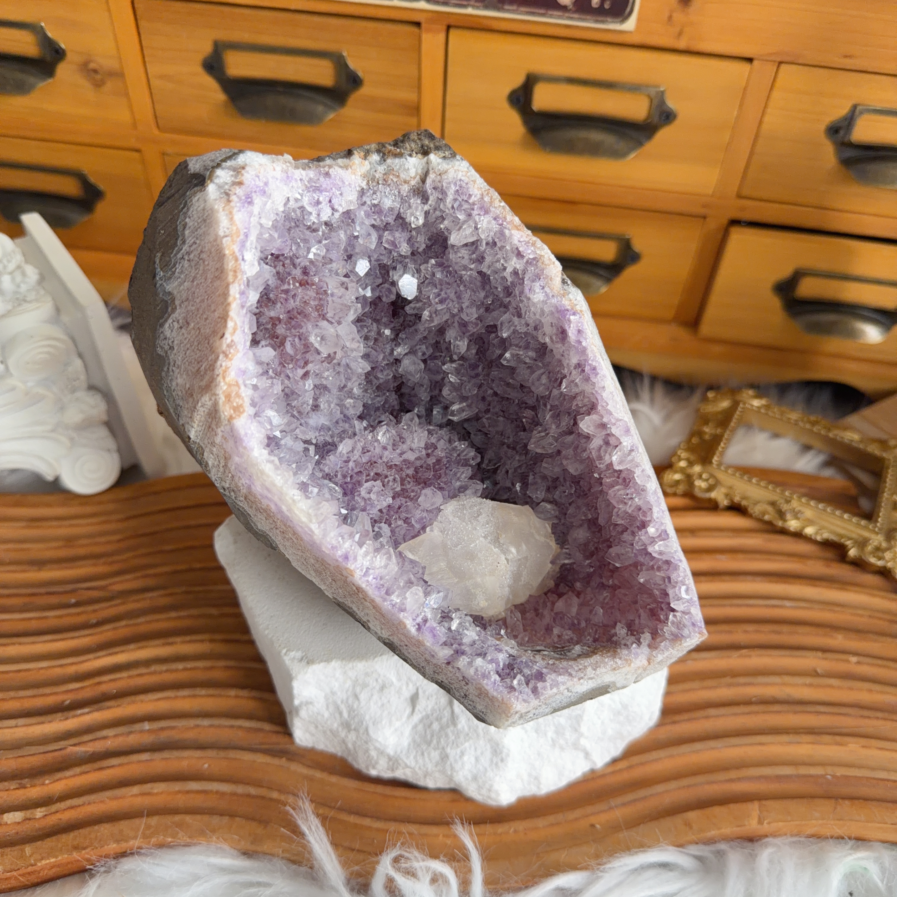 原皮紫水晶共生方解石擺件