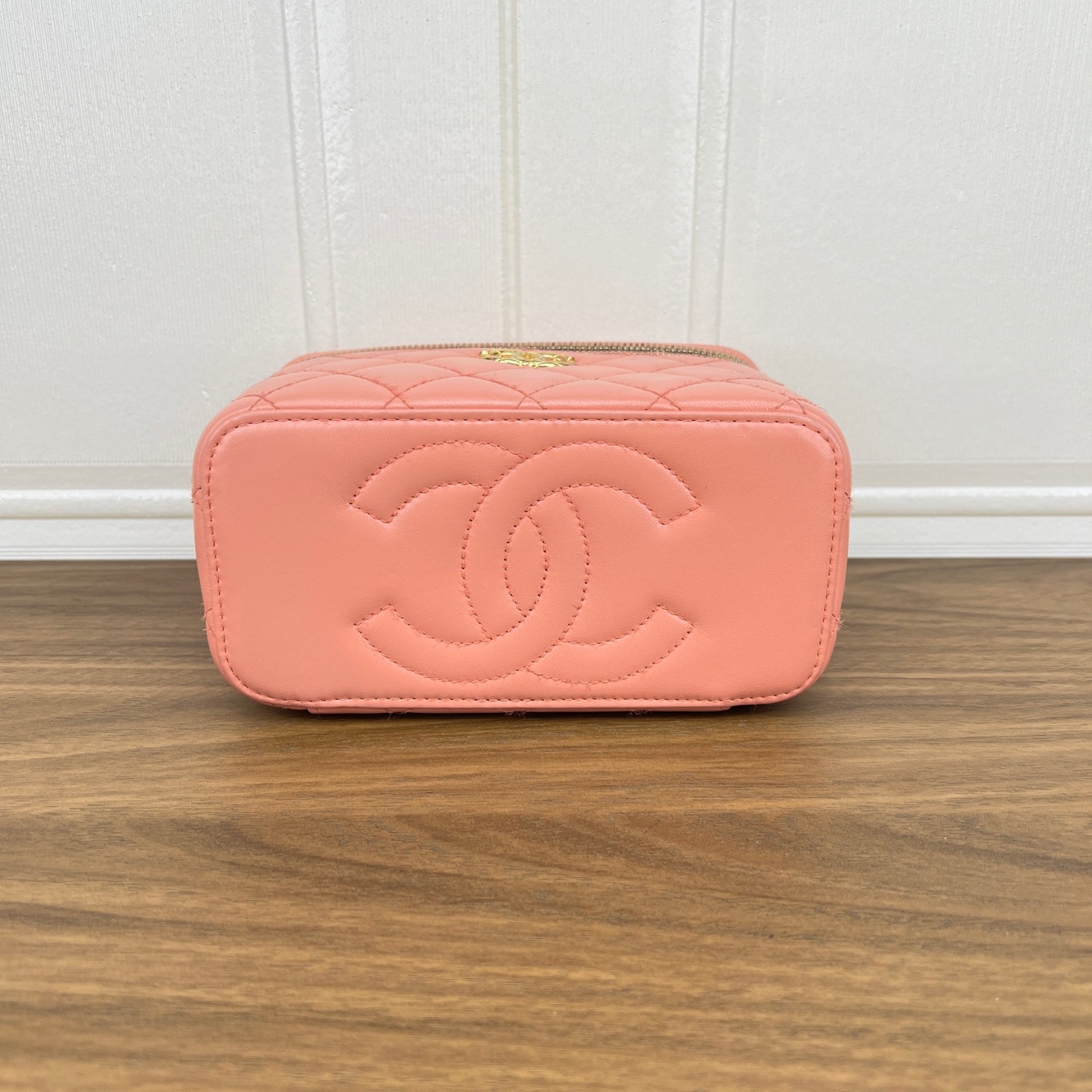 【預訂貨品】Chanel 淺橙色化妝盒