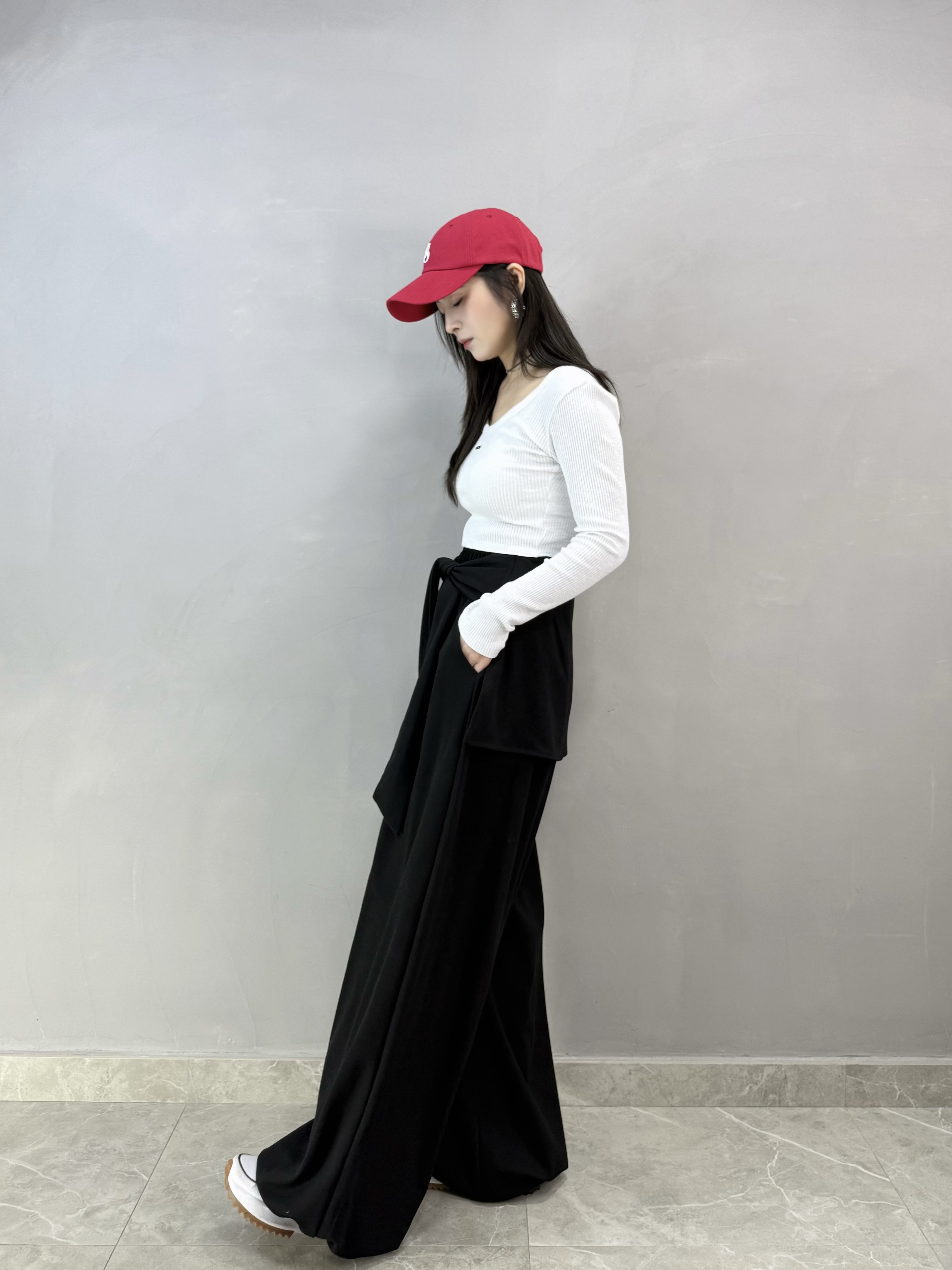 H67 銀扣U領短Tee