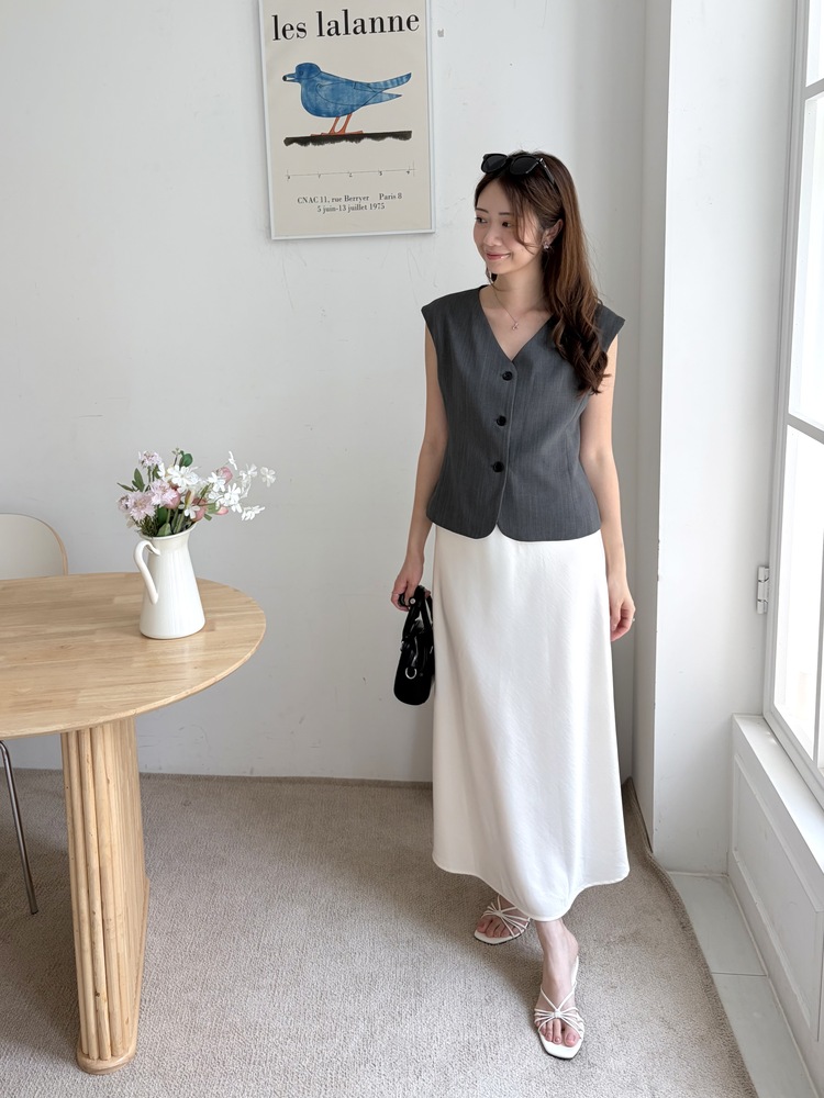 Satin Structured Skirt (Ivory)