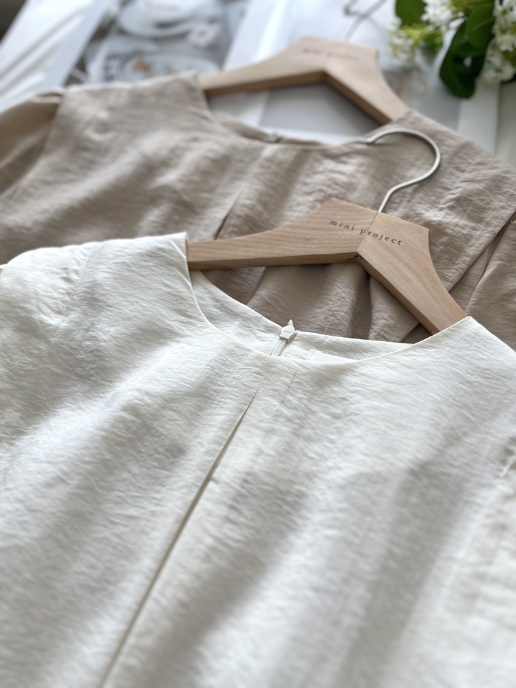 Pleated Yoke Detail Dress (Ivory)