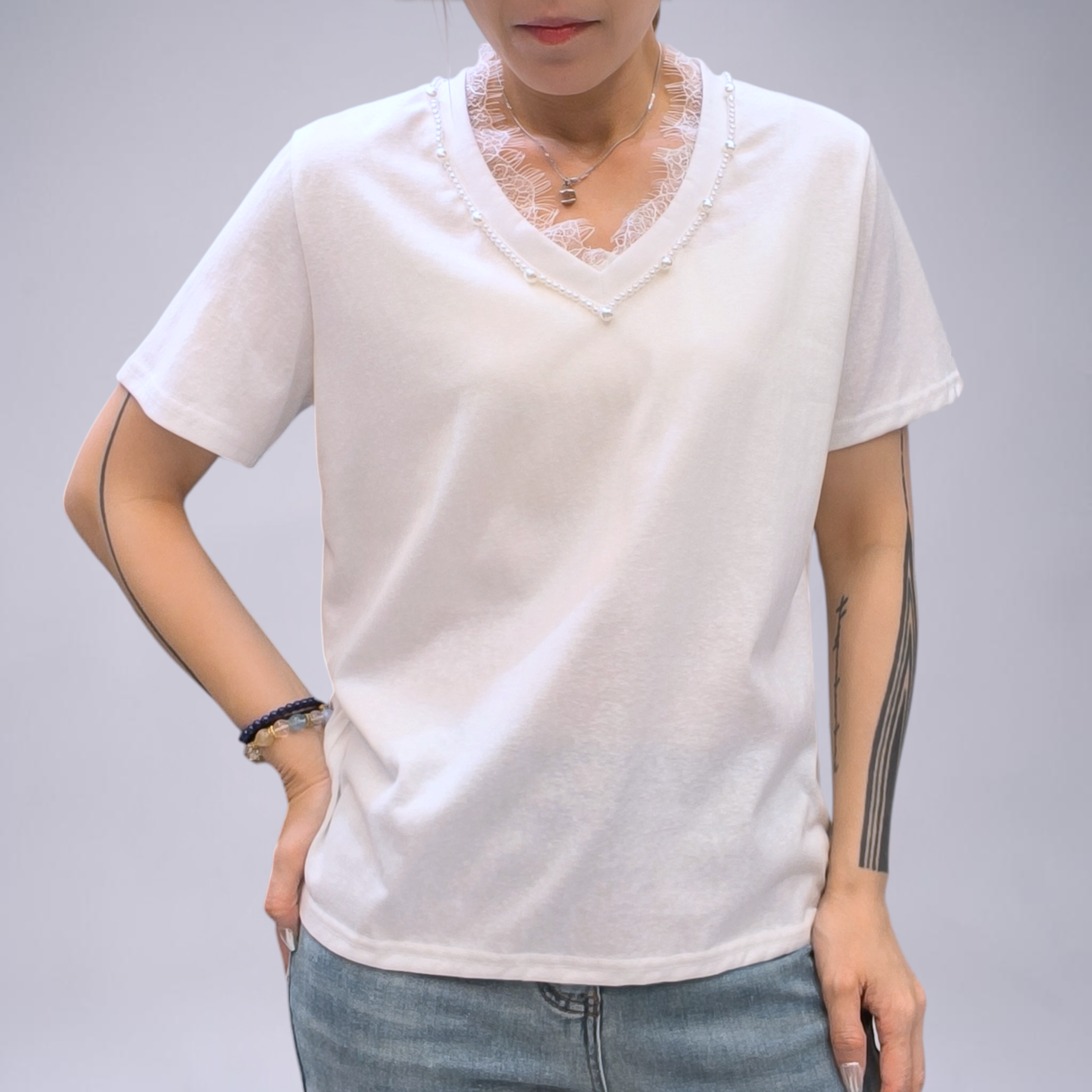 V領蕾絲珠T