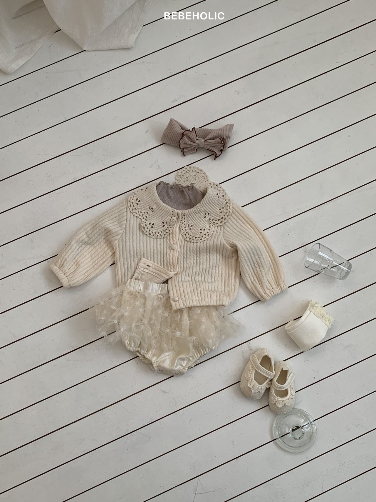 🌸預訂 韓國直送🌸🇰🇷BEBEHOLIC兩色蕾絲花邊翻領開襟外套