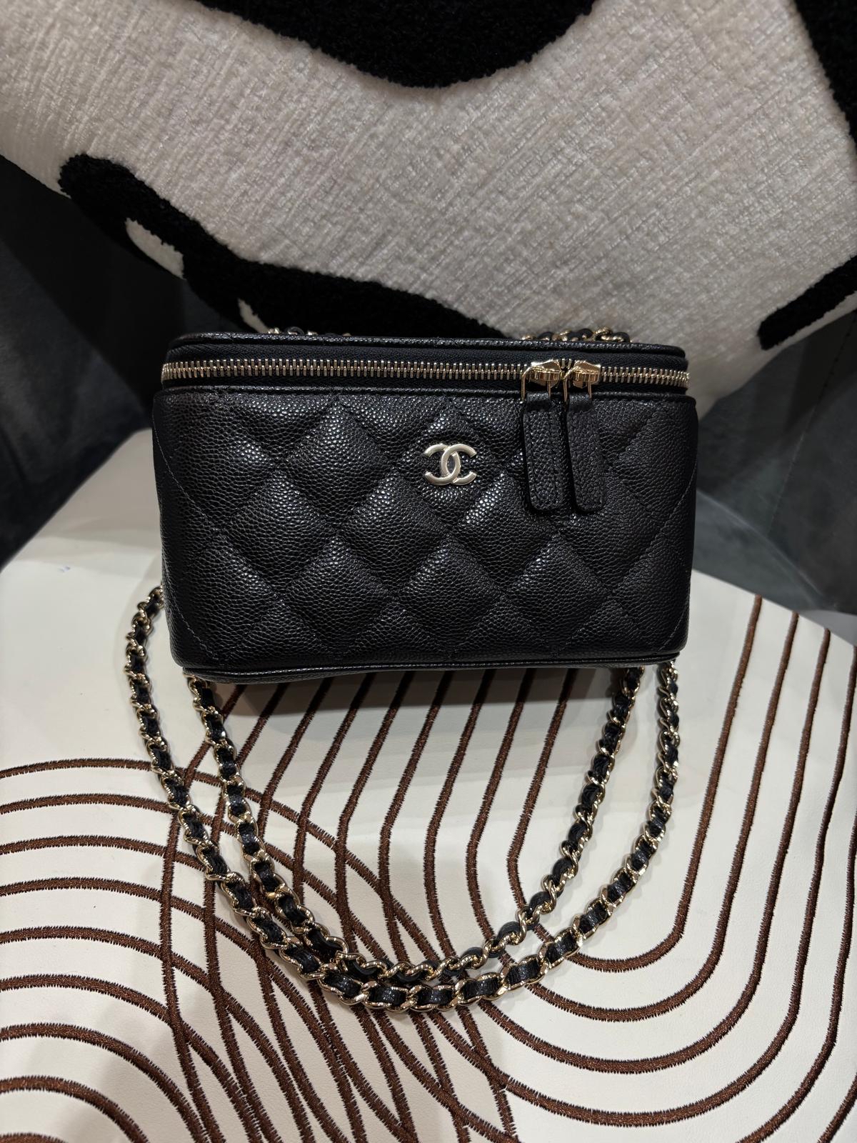全新 Chanel vanity with chain 黑色荔枝牛皮金扣 100%Authentic,100%new 全新貨品 ✅專門店收據✅新晶貼✅dust bag ✅盒