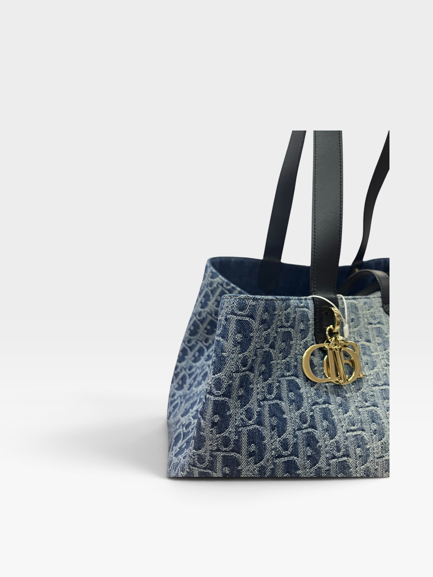Pre-Owned DIOR Toujours bag / Product Code: 100101