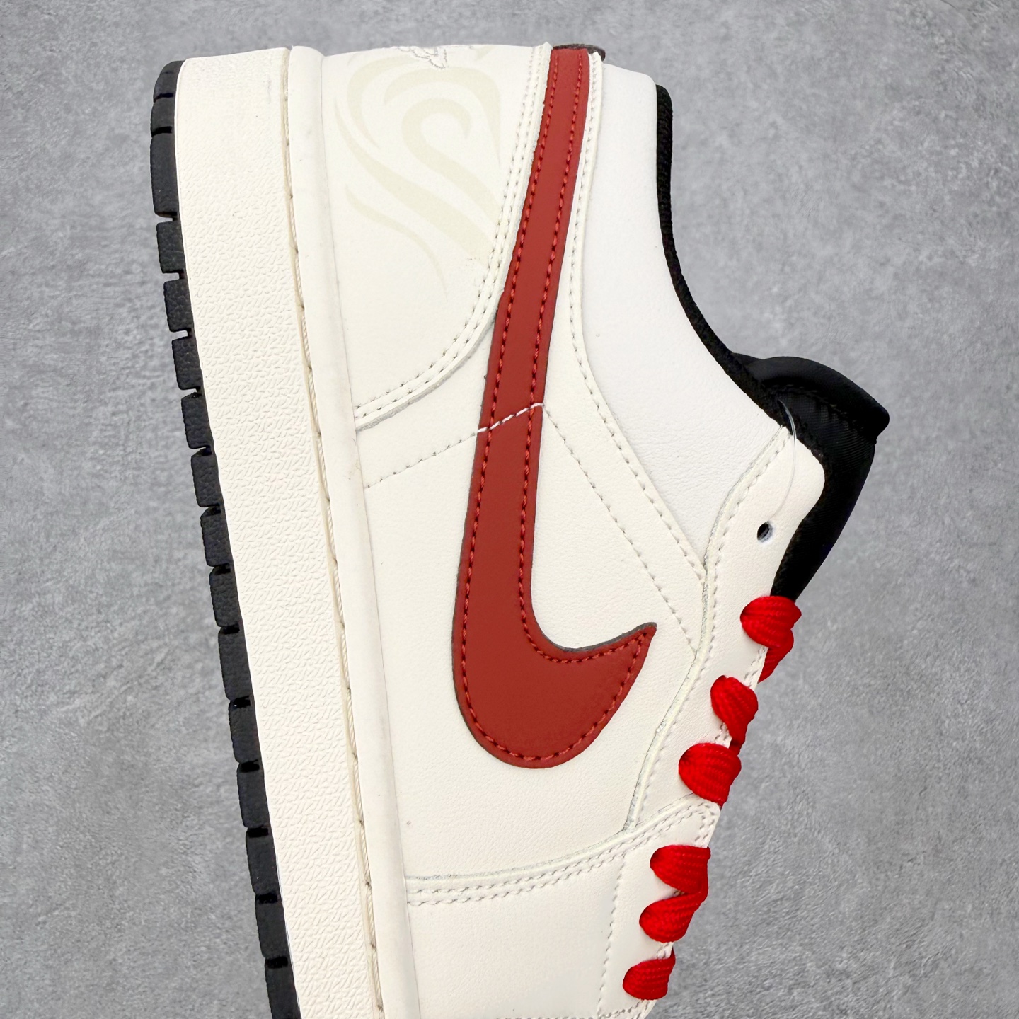 Nike Air Jordan 1 Low SE