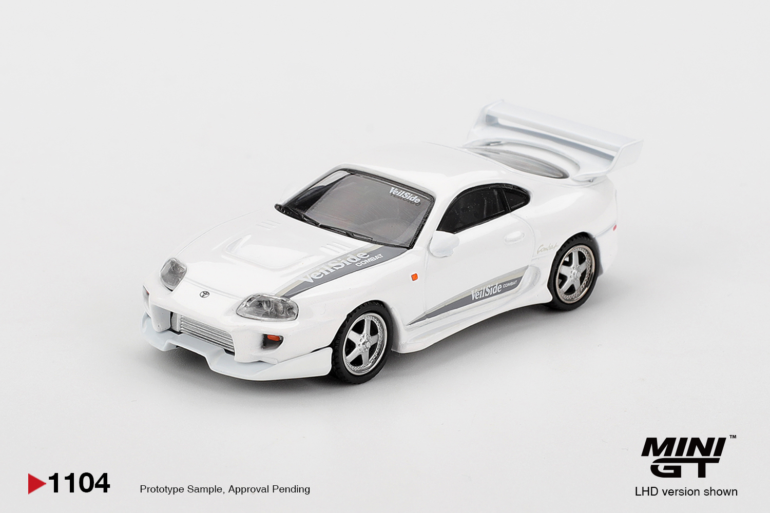 Mini GT 1/64 Toyota Supra VeilSide Combat V-I White - MGT01104-BL
