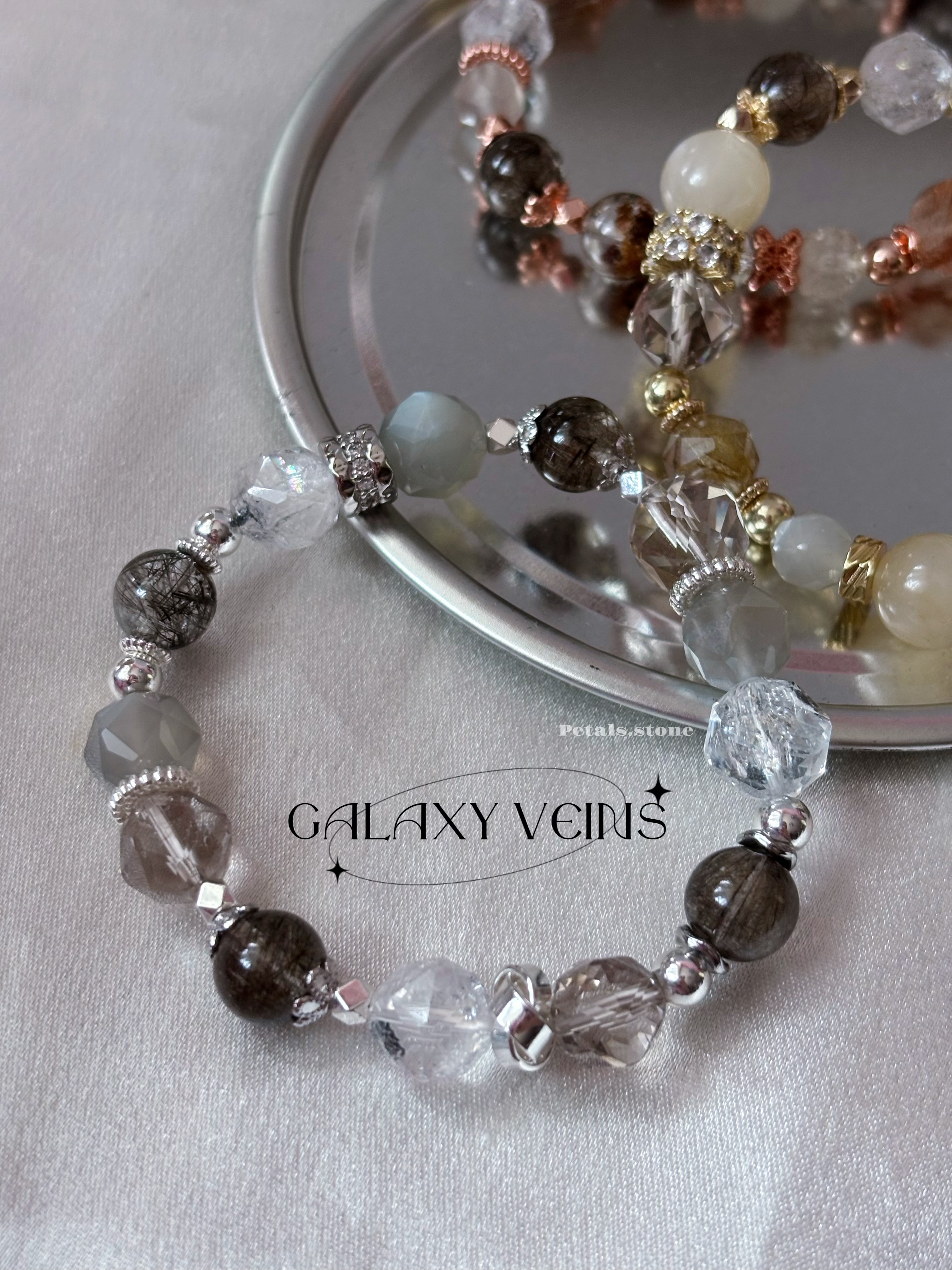 ⟡ ༘⋆𝑮𝒂𝒍𝒂𝒙𝒚 𝑽𝒆𝒊𝒏𝒔 🪩