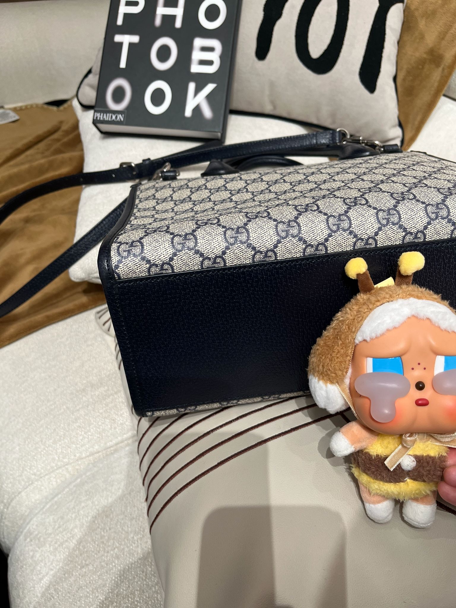 Gucci small tote bag with interlocking G 100%Authentic,98%new ✅專門店收據 ✅塵袋 ✅booklet