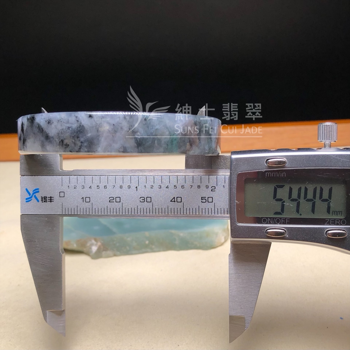 山水烏雞方鐲54.4mm YM00100