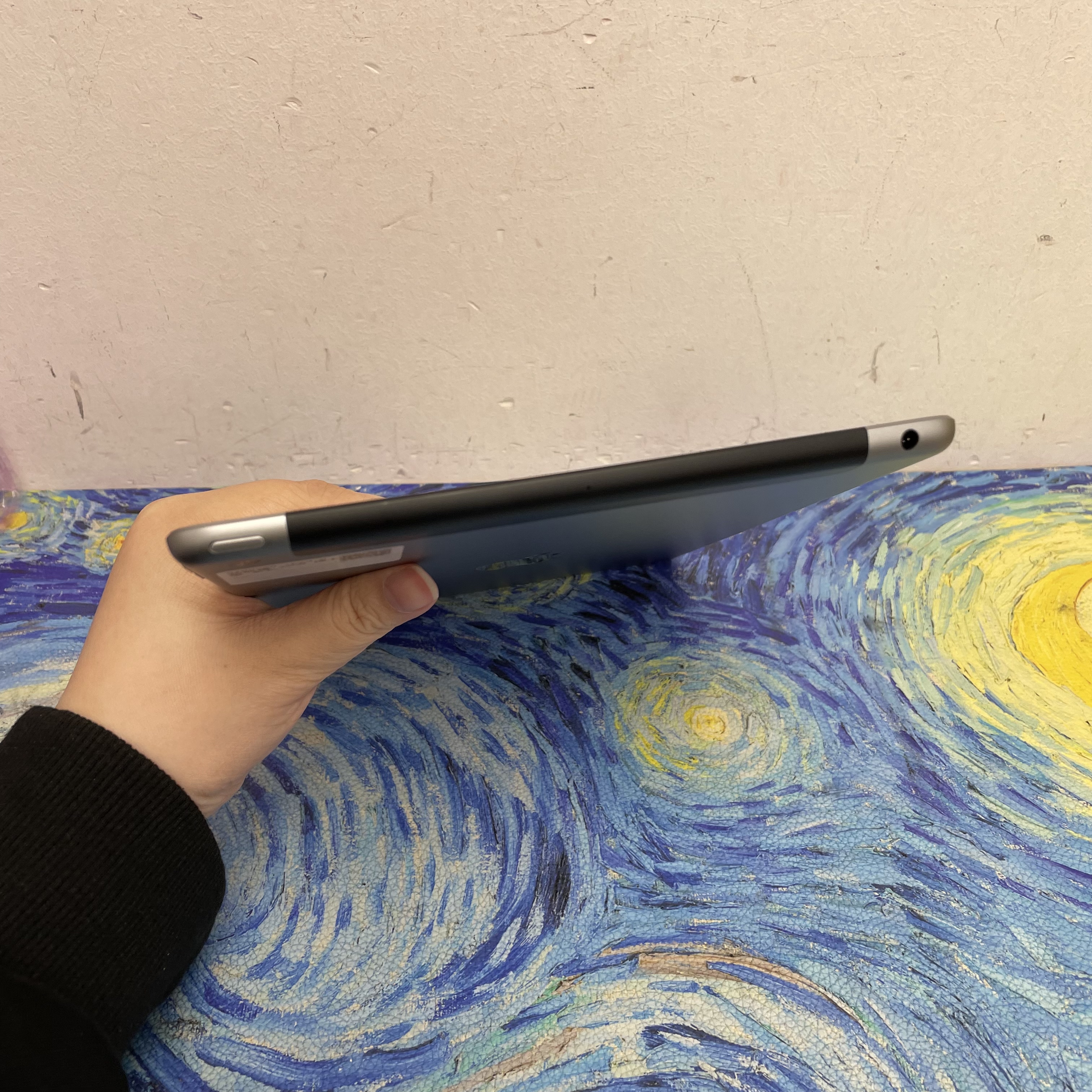 *485298 iPad 6 勁靚機 32GB 插卡版 灰色 gray