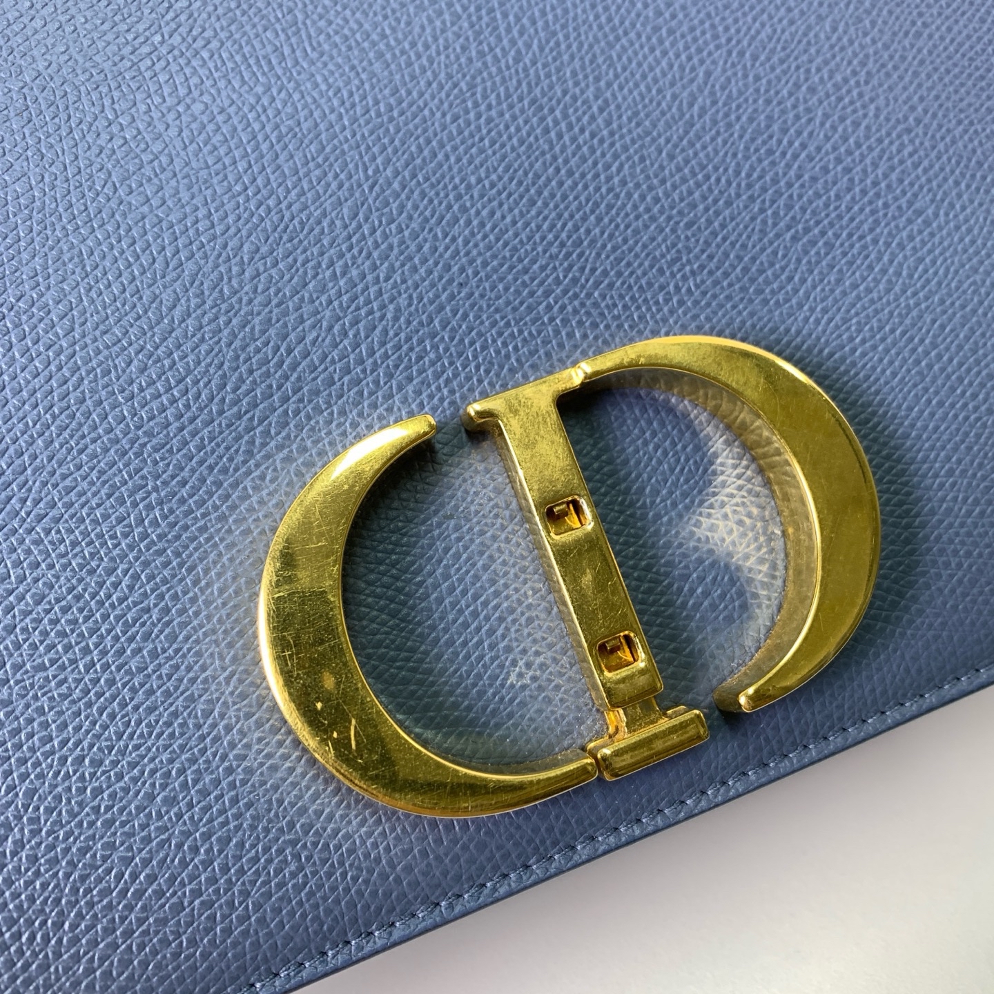 【預訂貨品】Dior 霧霾藍 30金扣蒙田