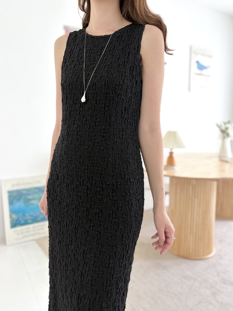 Ruched Slim Dress (Black)